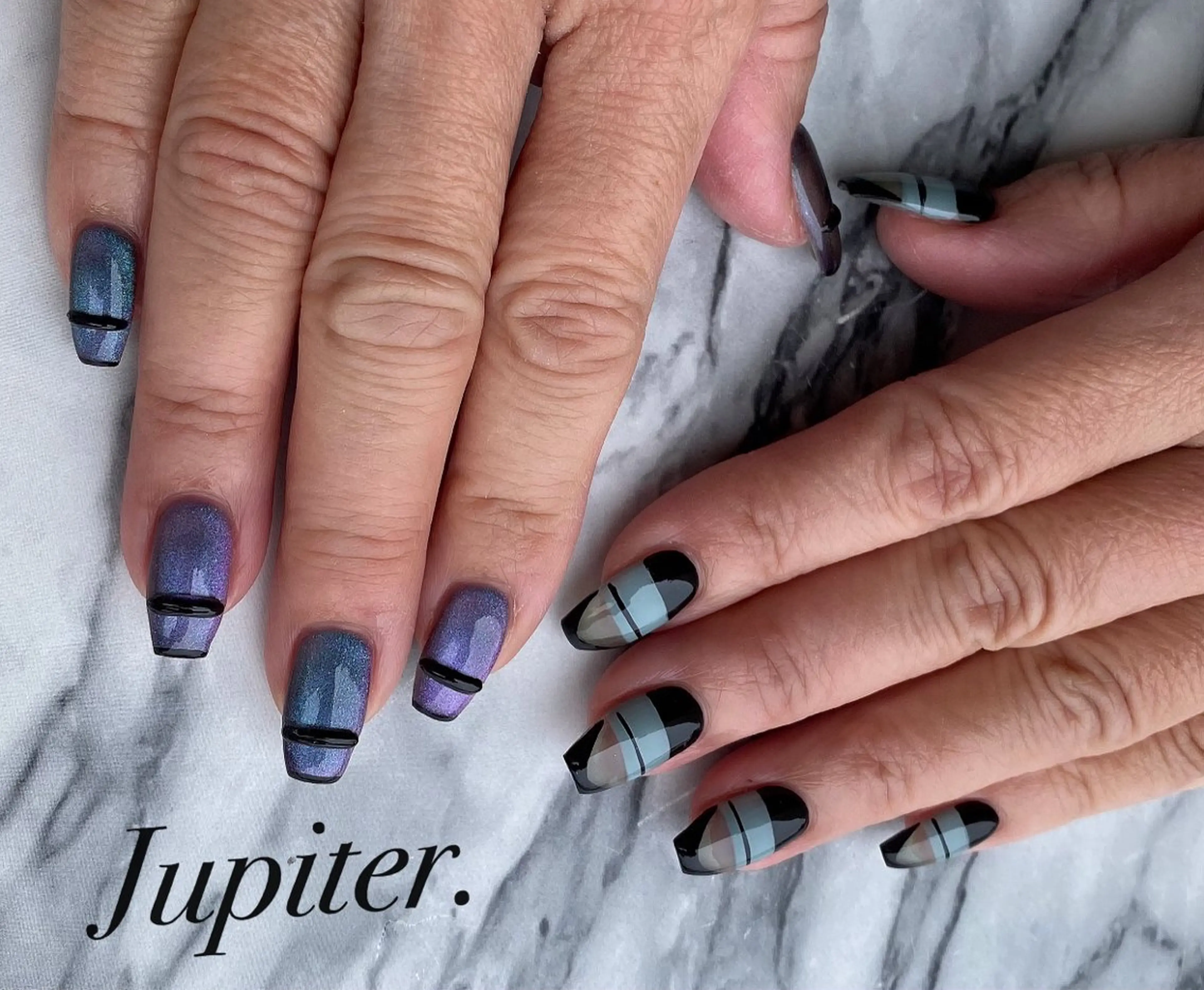 ネイル マグネットネイル ハンドネイル PrivateSalon Jupiter所属・Jupiter .のネイルデザイン