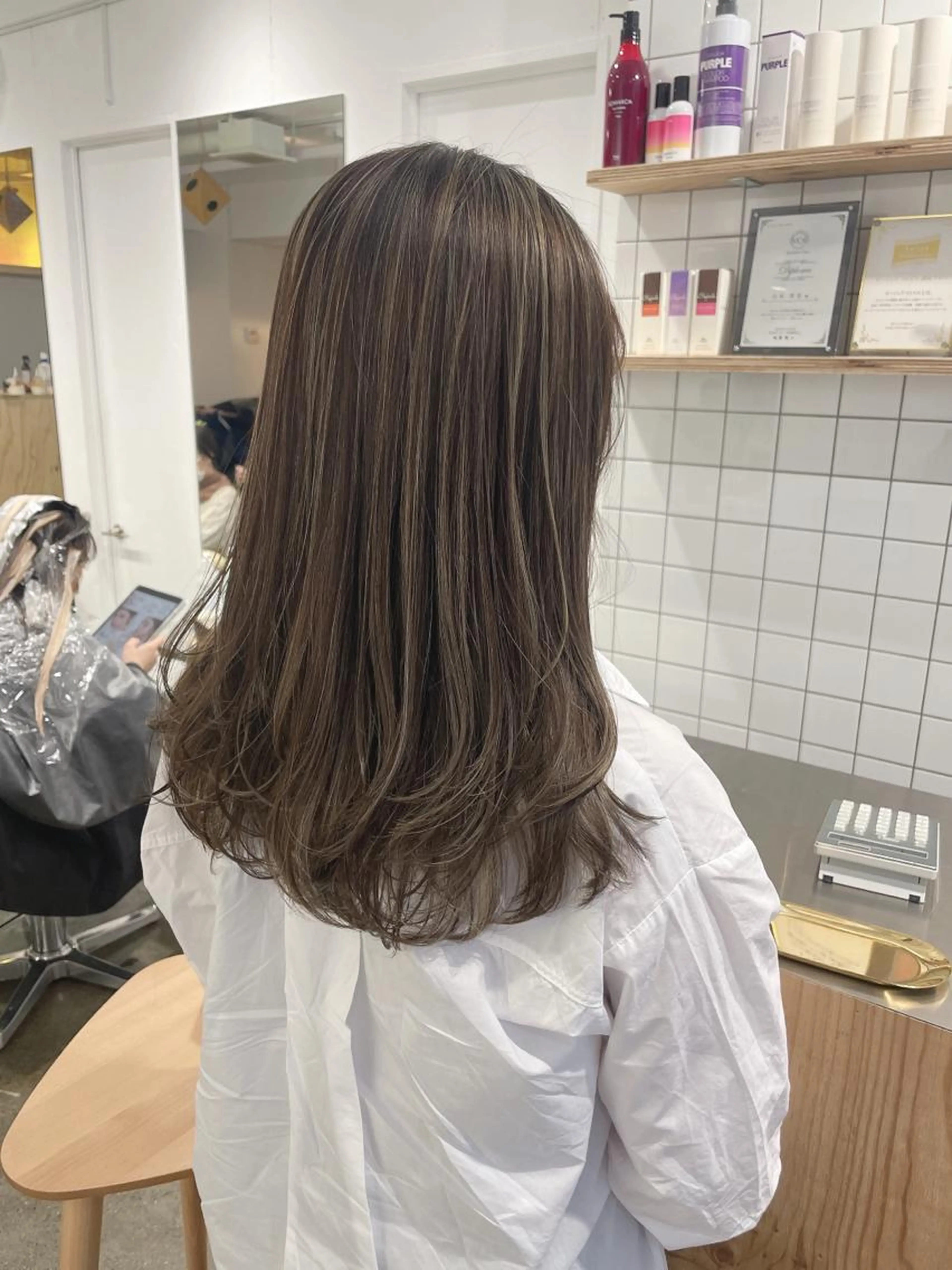 カット＋コントラストハイライト＋カラー＋aujua1STEPトリートメントの写真