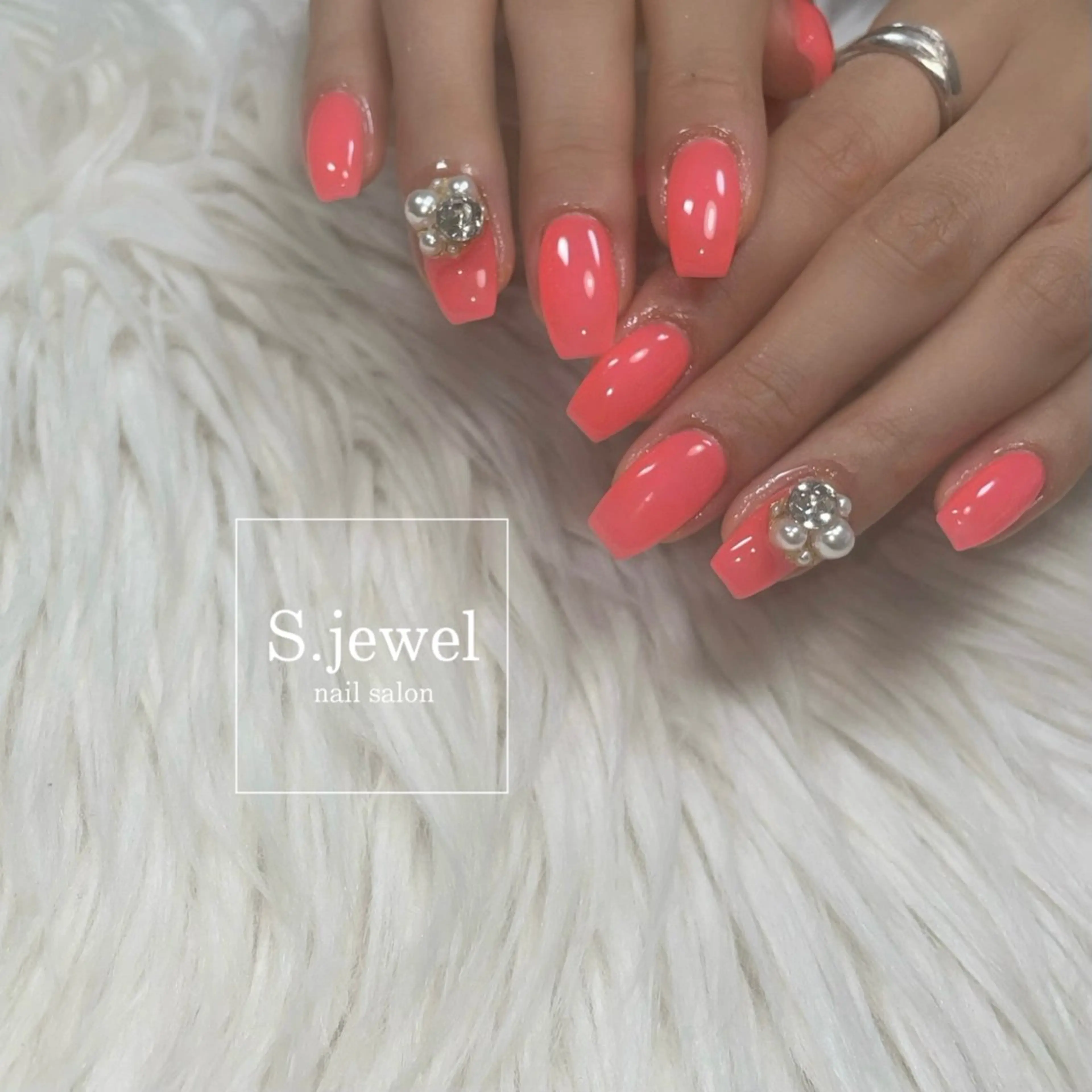 ネイル S♡JEWEL所属・S. JEWELのネイルデザイン