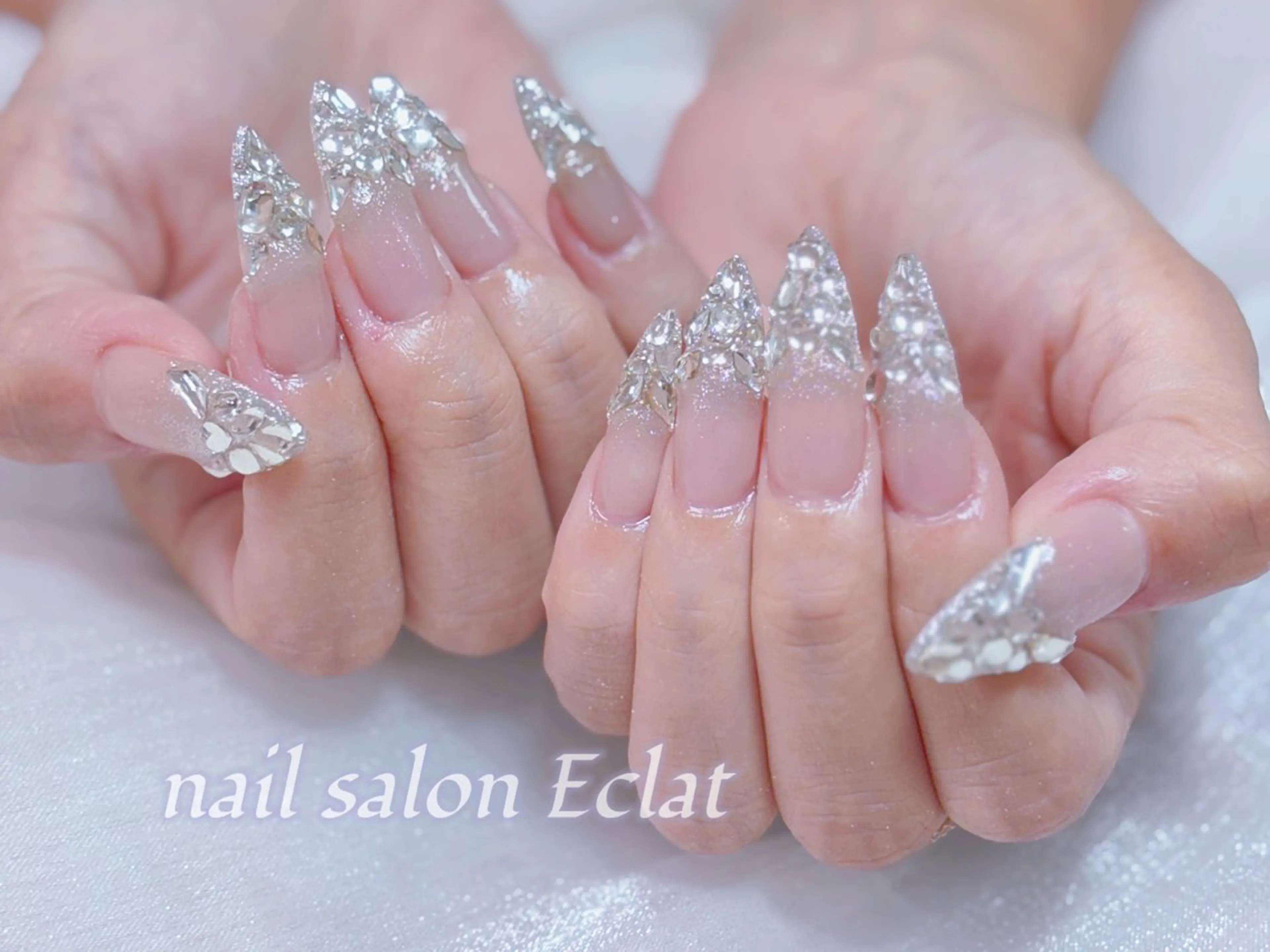 ネイル ネイルサロンエクラ 🫧Shizukaのネイルデザイン