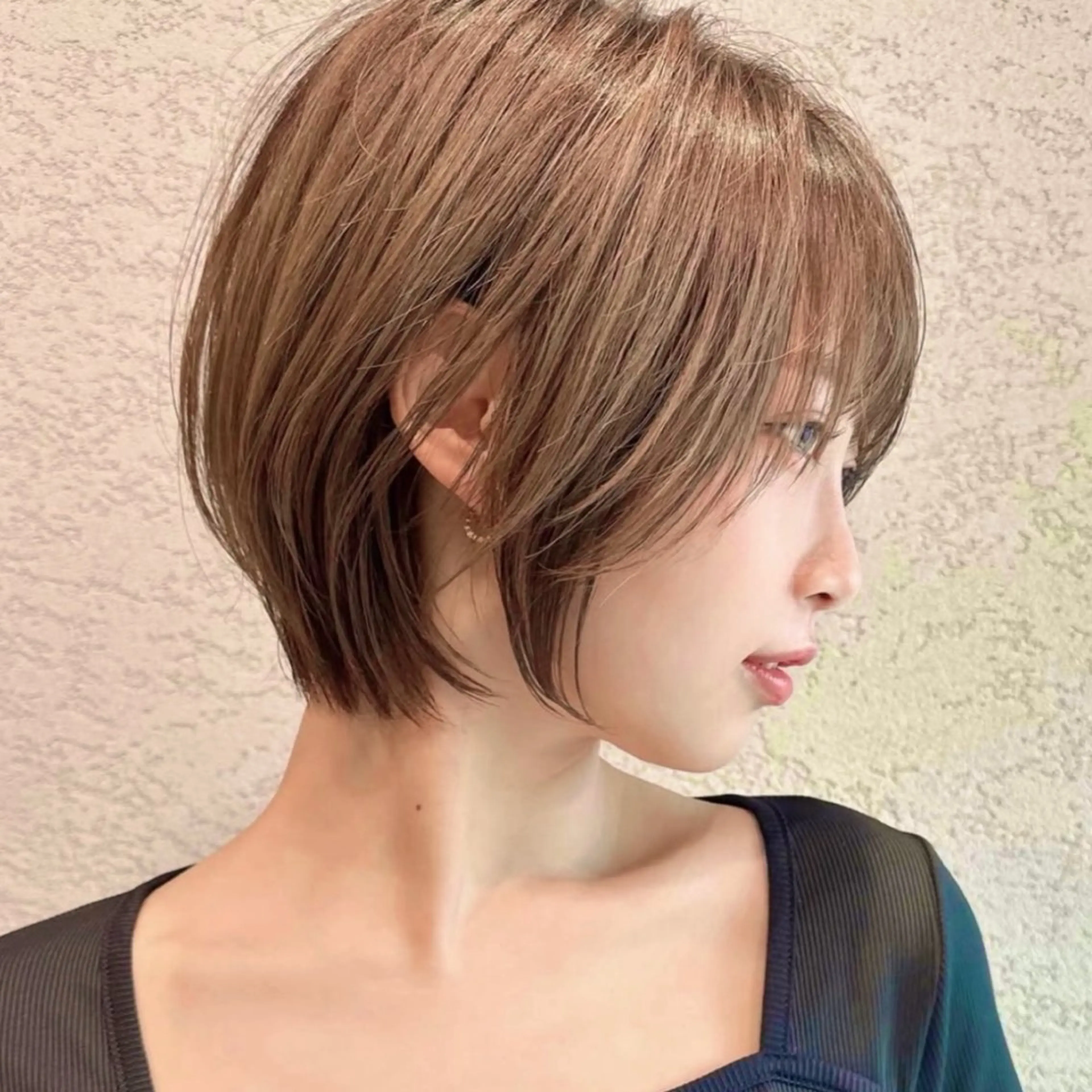 ショート カラー カット ヘアカラー トリートメント レイヤー|縮毛矯正 |韓国ボブ|岡田洸太のヘアスタイル