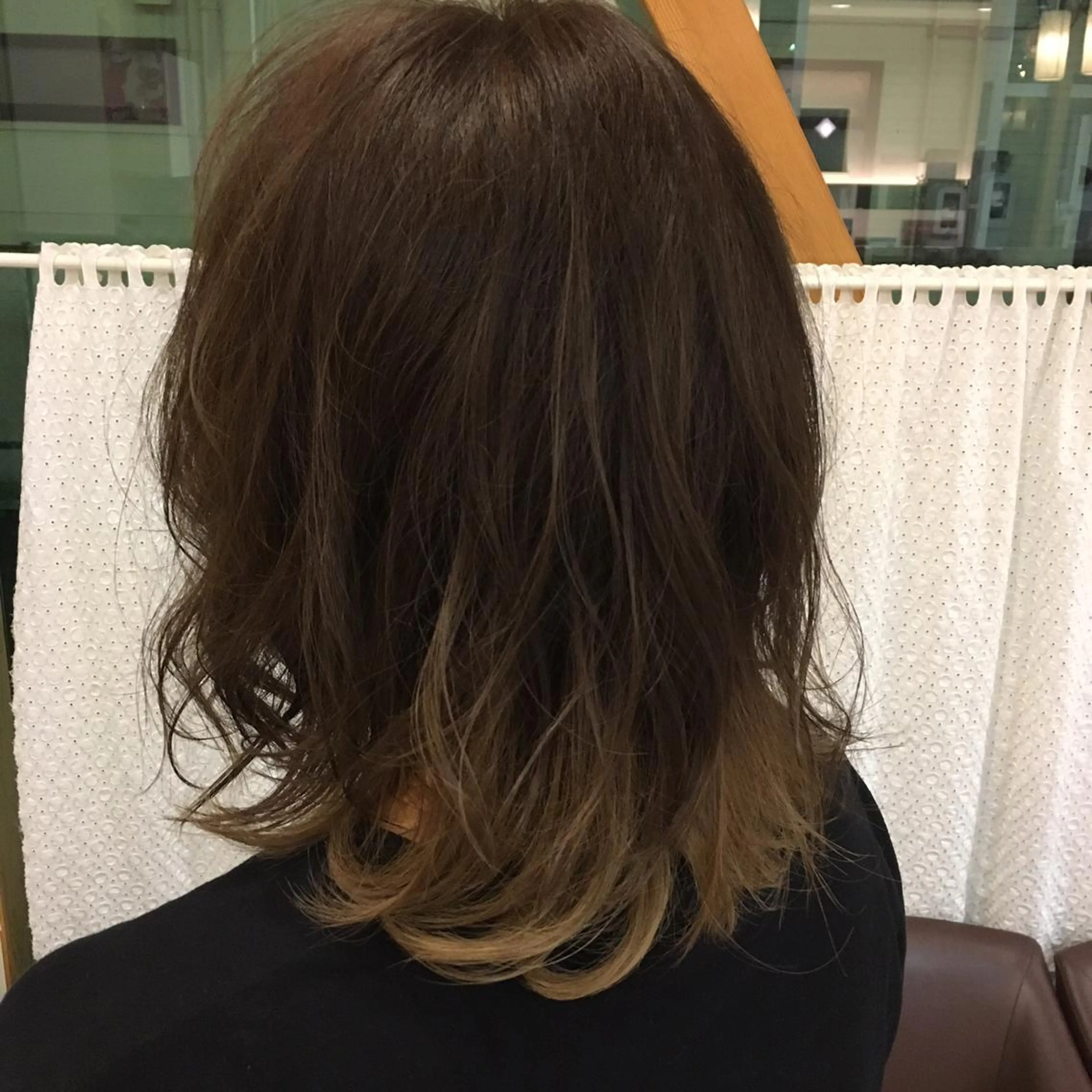 カラー 牧野 佳樹のヘアスタイル
