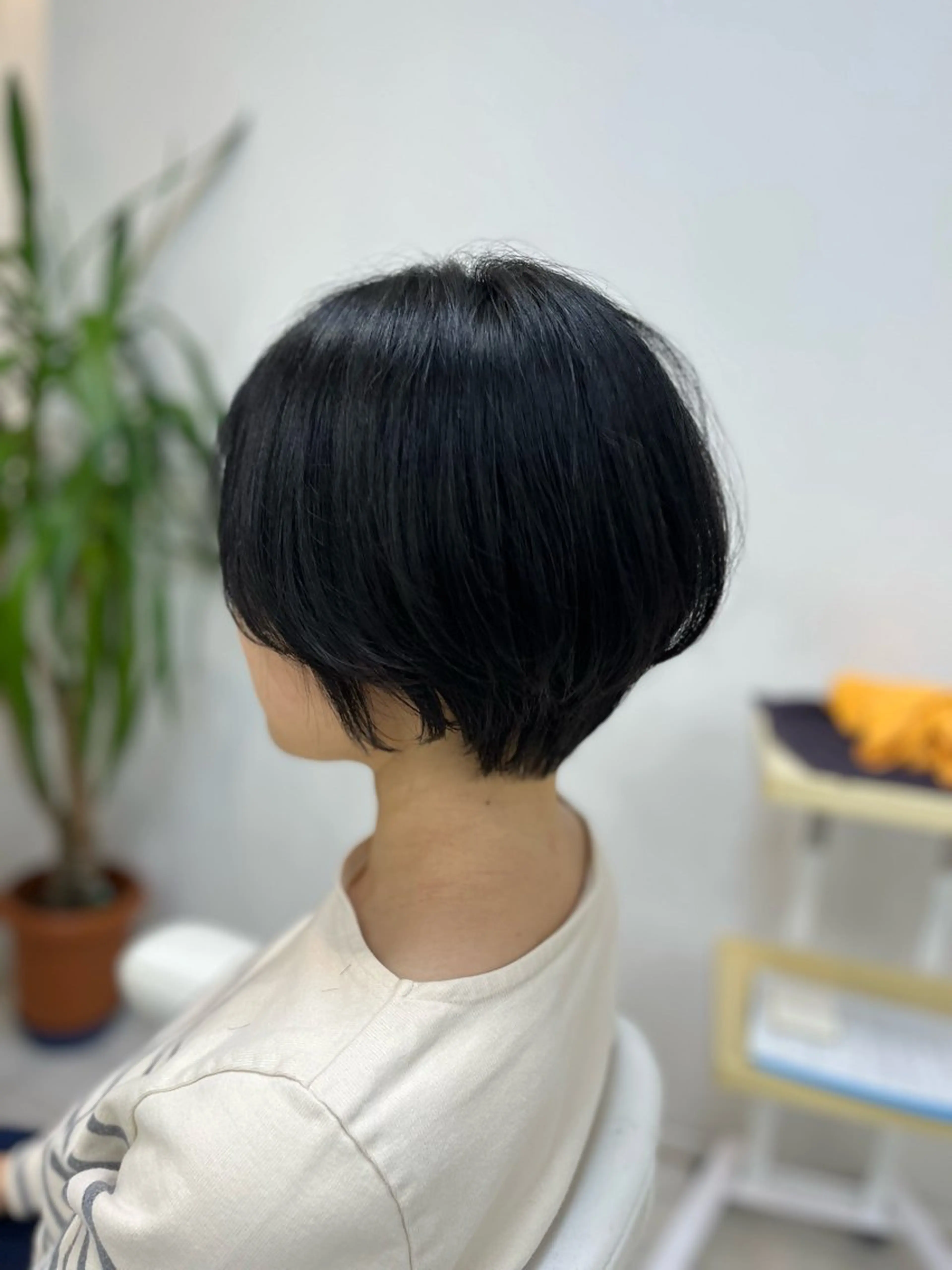 ショート aL-ter che'rie所属・岡崎 嶺のヘアスタイル