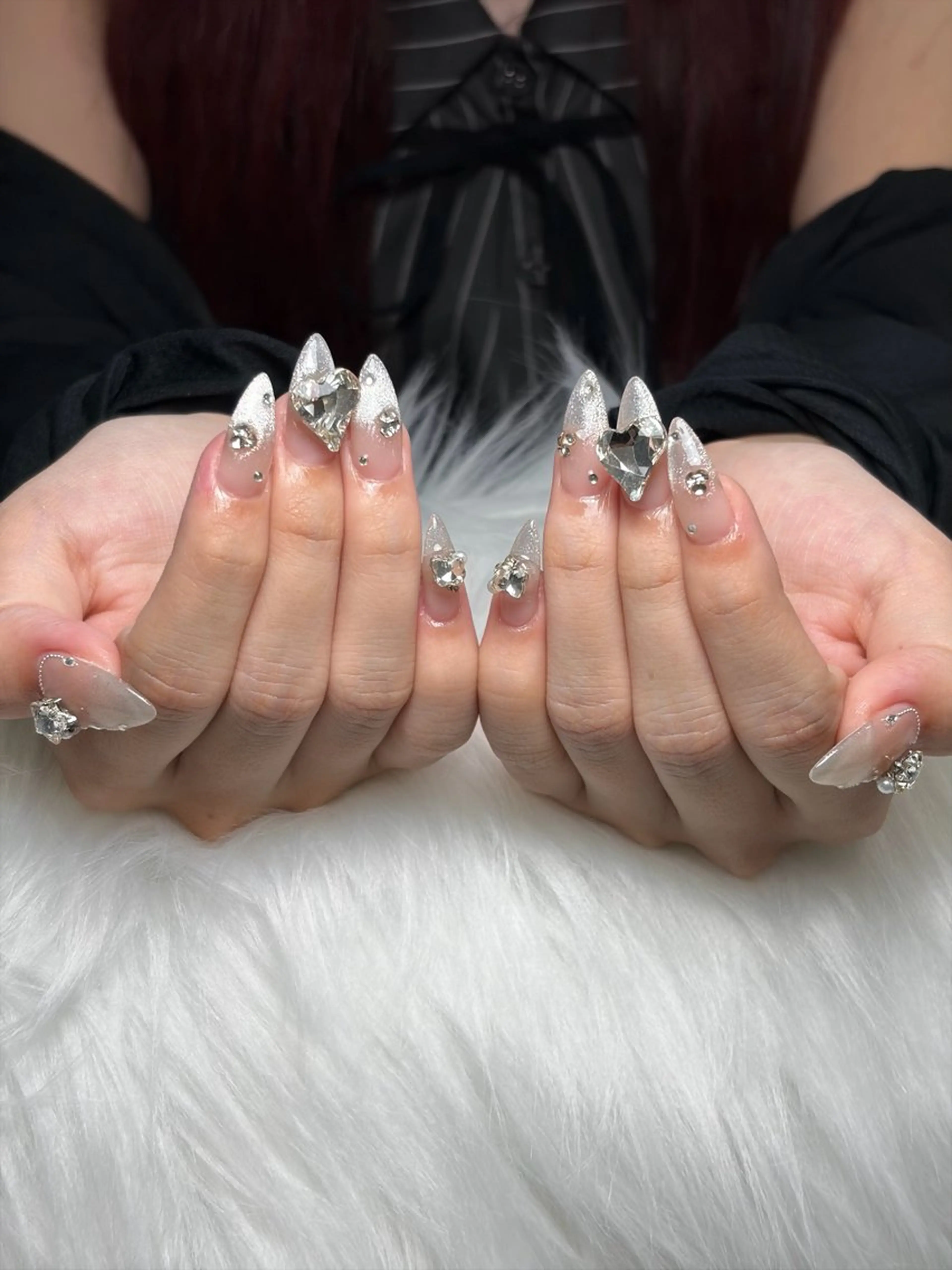 ネイル アートネイル 長さ出し ジェルネイル マグネットネイル ニュアンスネイル Cloudy Chan Nailのネイルデザイン