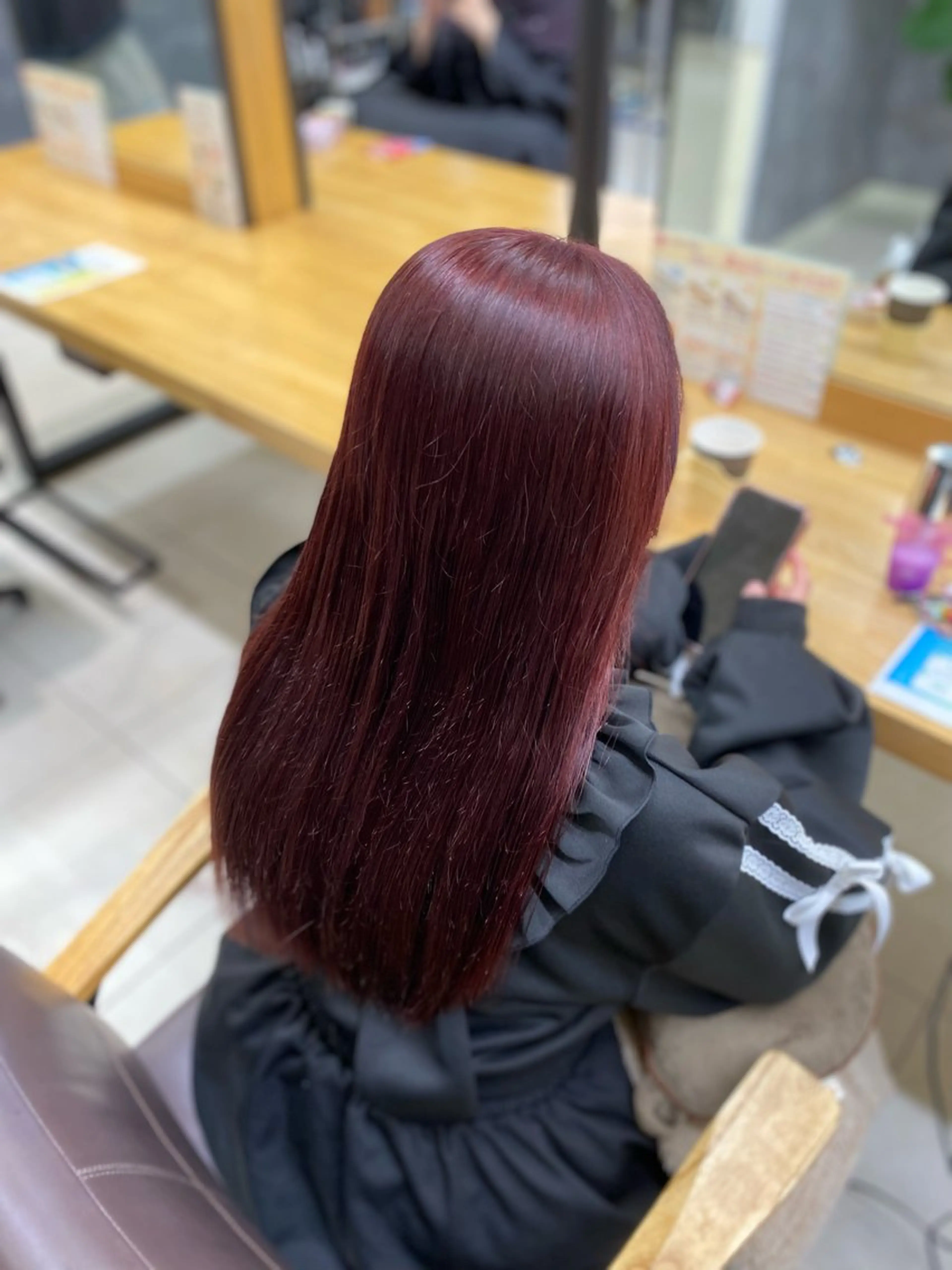 セミロング カラー レッドカラー トリートメント ヘアカラー Laulu 佐藤壮也のヘアスタイル