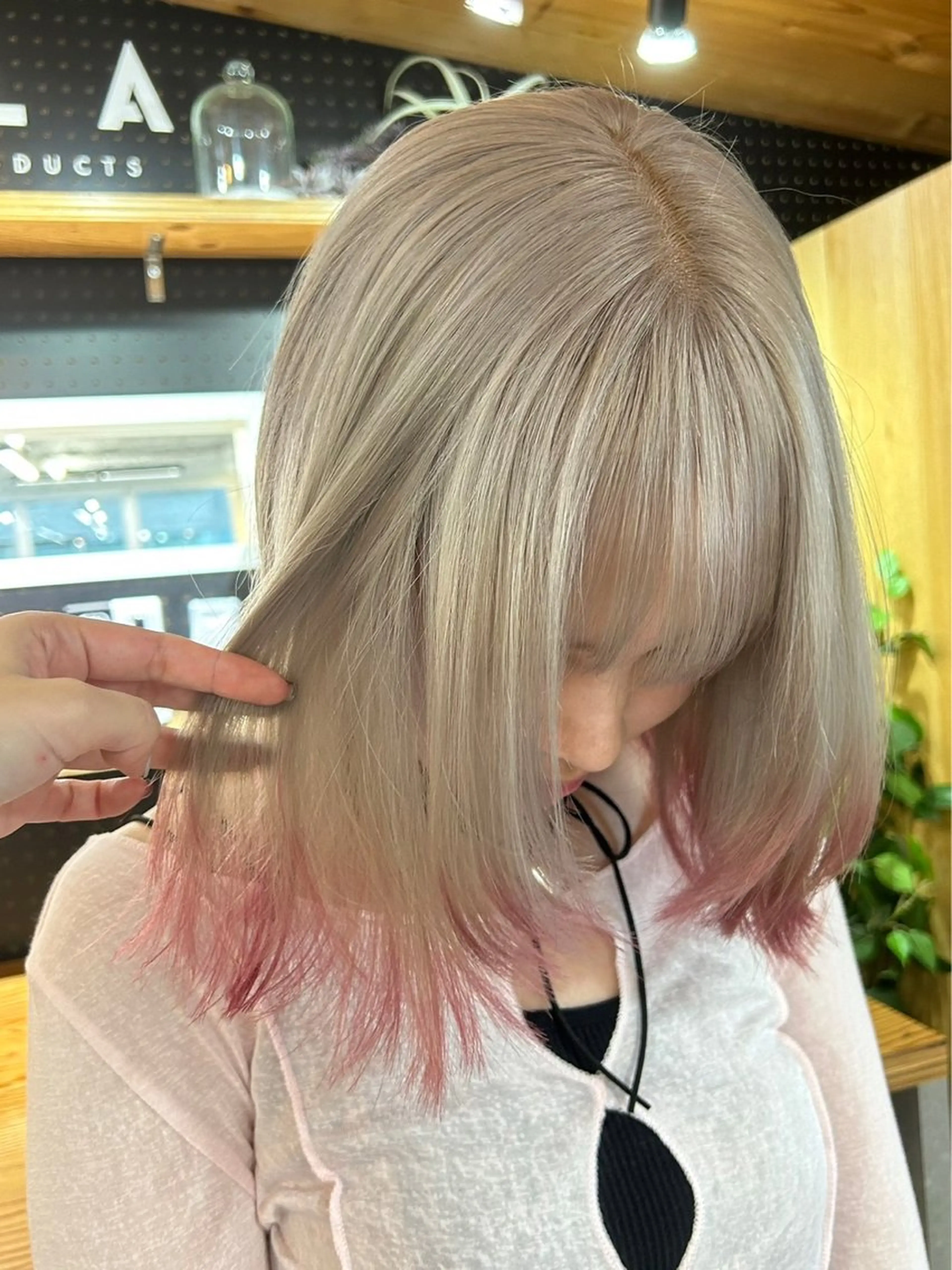セミロング カラー ヘアアレンジ ブロンド ピンクカラー 🫧透明感カラー/ ナルハ🫧のヘアスタイル