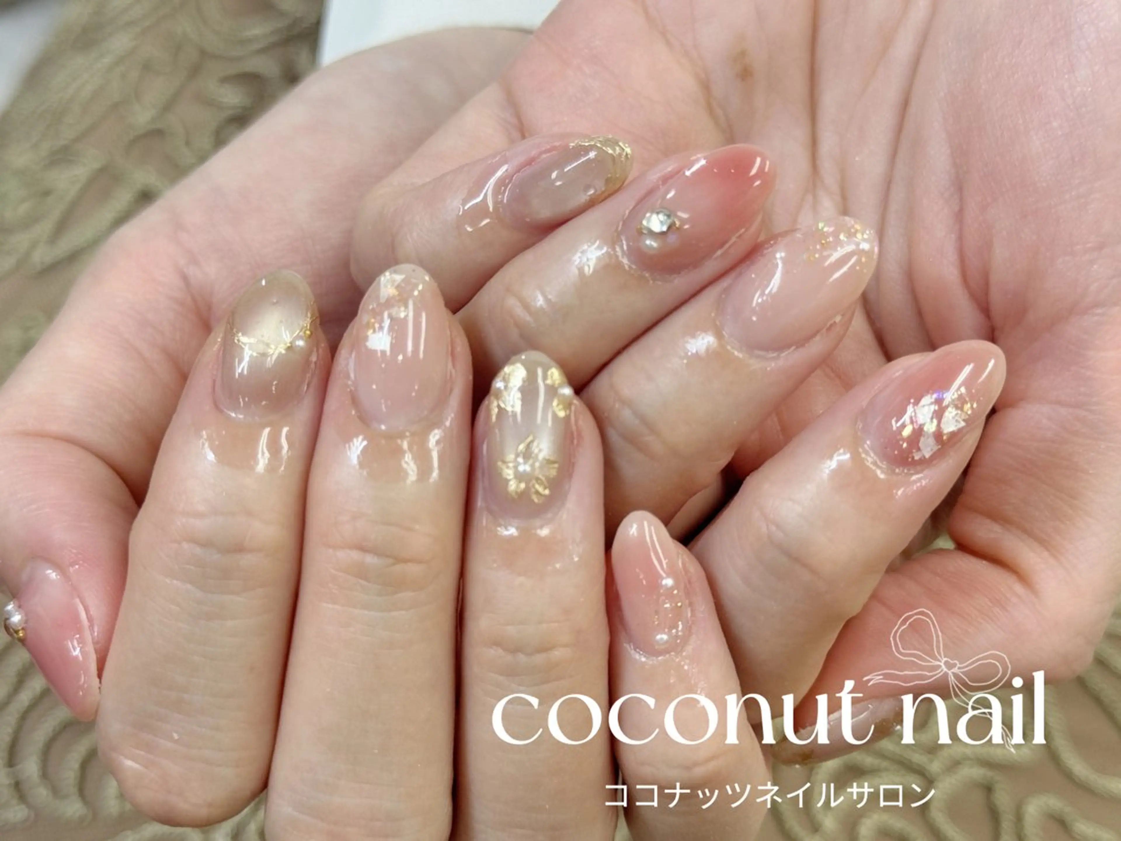 ネイル べっ甲ネイル フレンチネイル キラキラネイル マグネットネイル 大理石ネイル(マーブル) ハンドネイル 神田 ココナッツのネイルデザイン