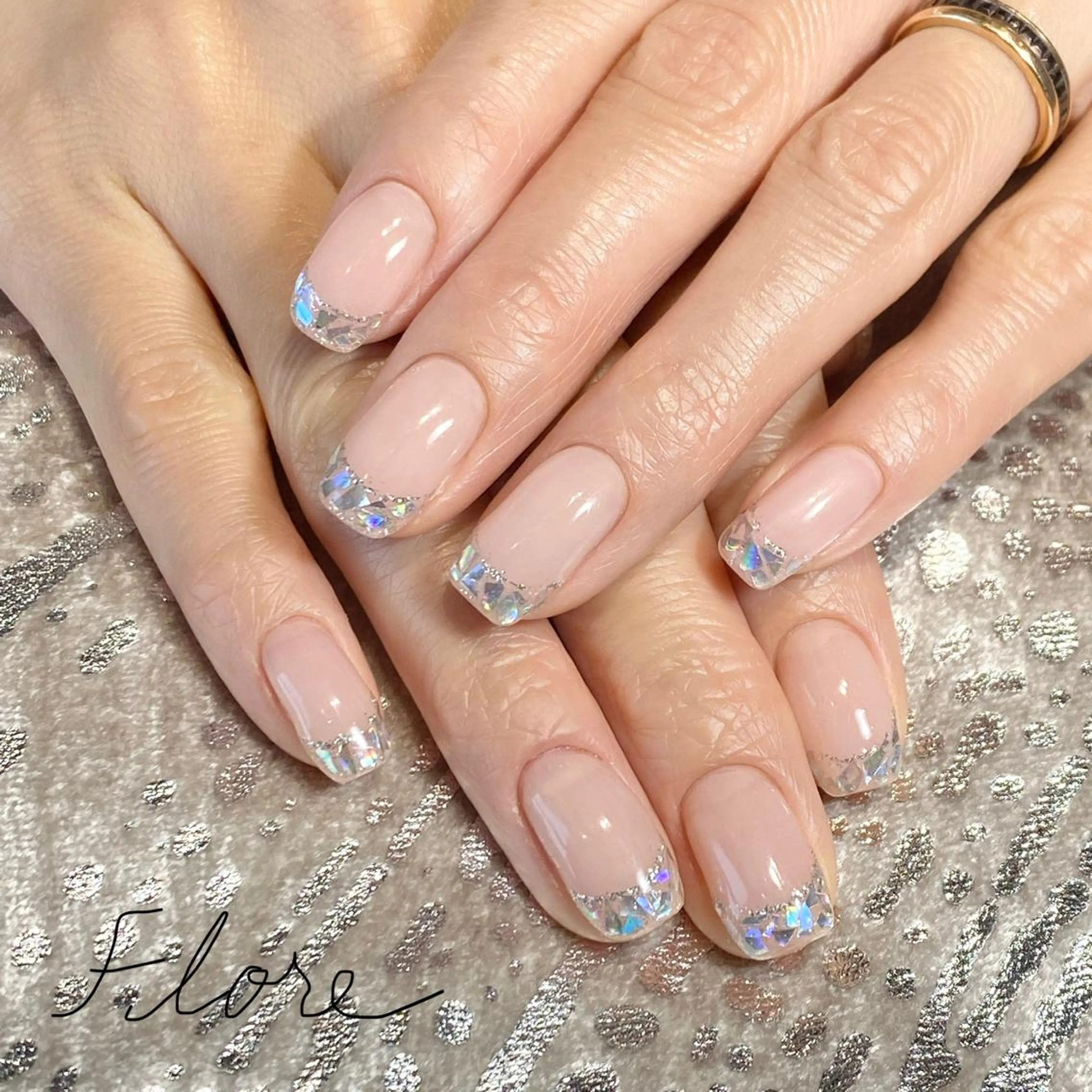 ネイル Flore (フロール)の眉毛・アイブロウイメージ