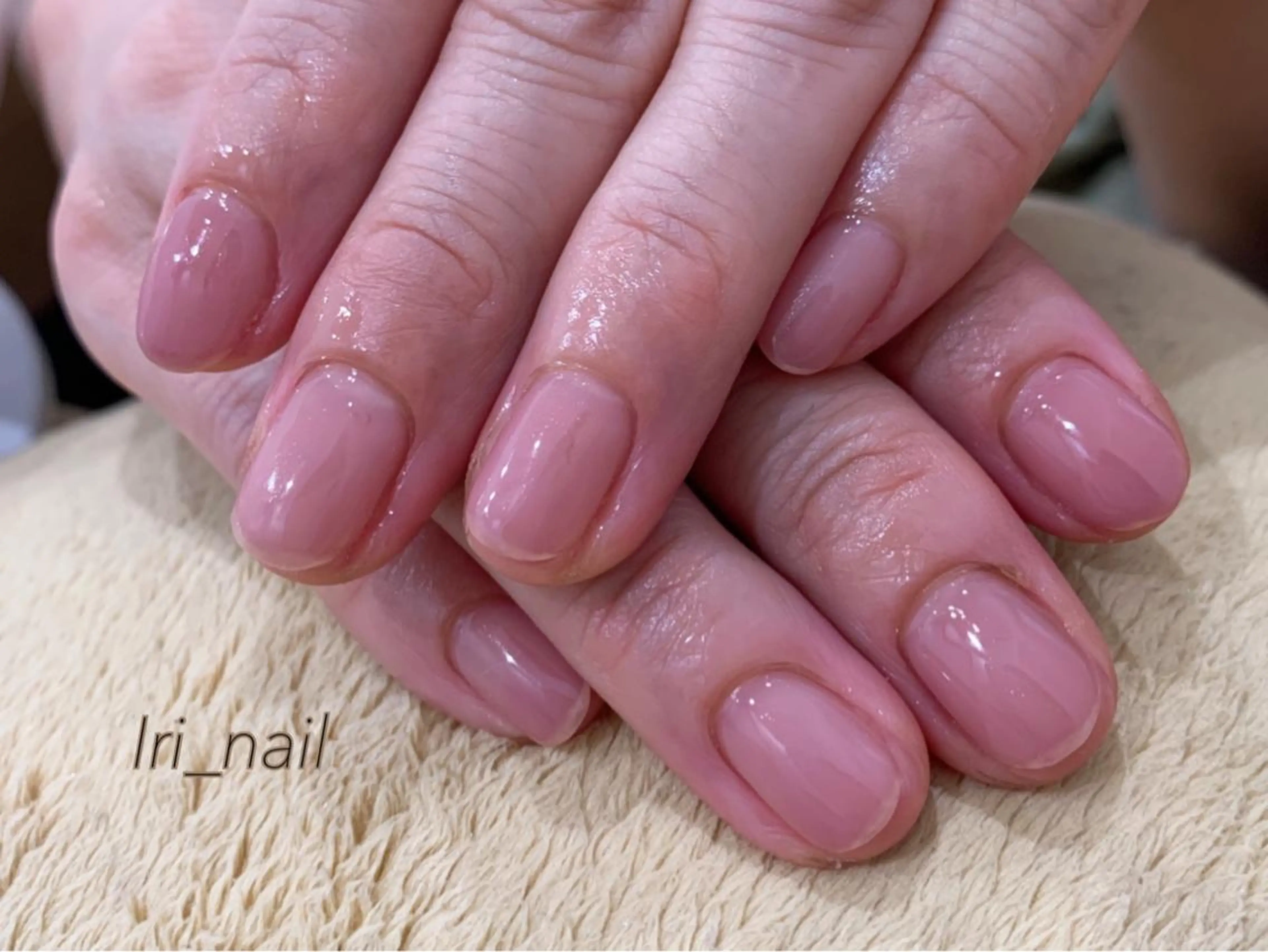 ネイル ジェルネイル ワンカラーネイル ハンドネイル 中川 愛理のネイルデザイン