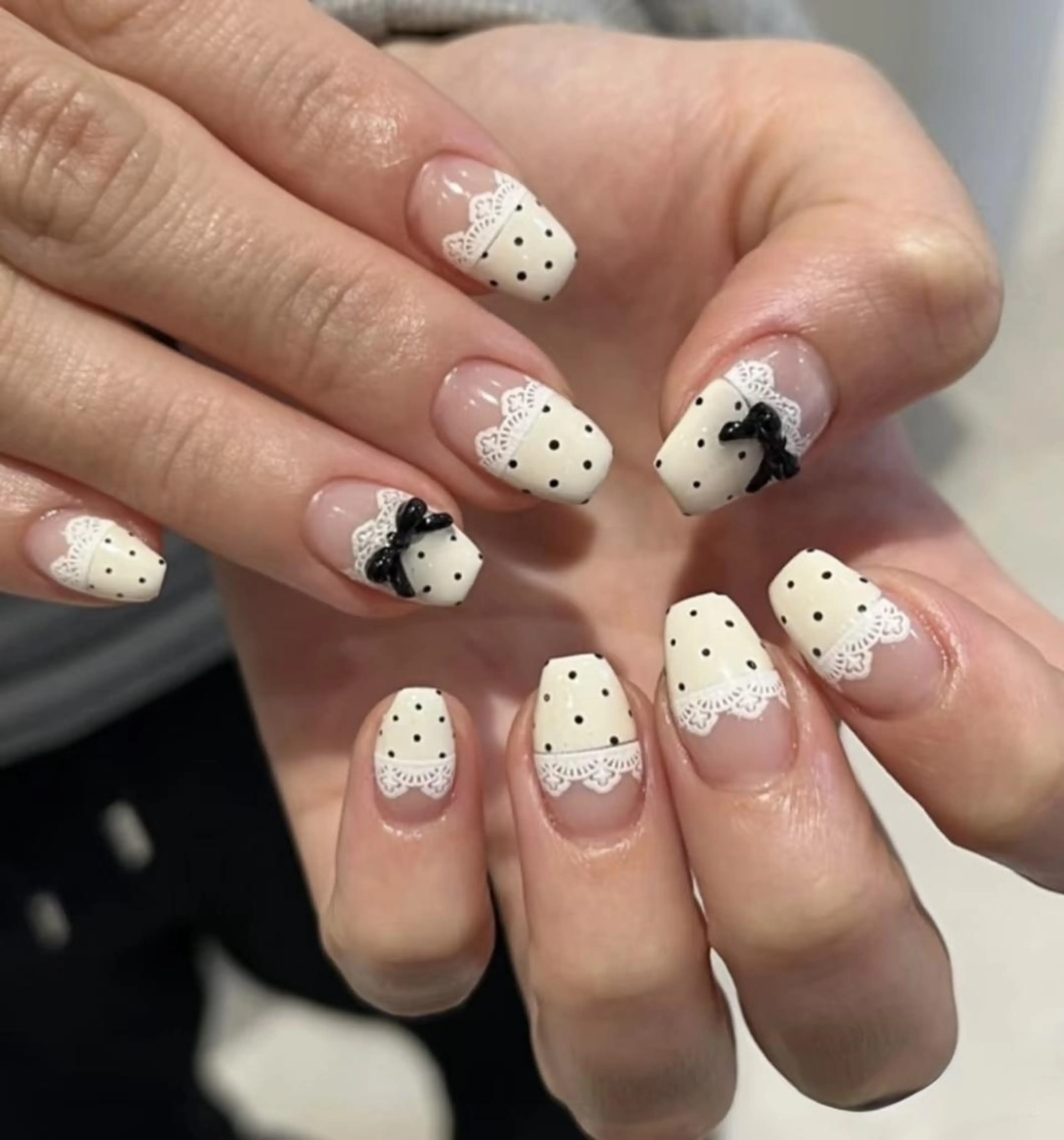 ネイル 長さ出し フレンチネイル グラデーション 卒業式 マグネットネイル ハンドネイル MIHANA YUKIのネイルデザイン