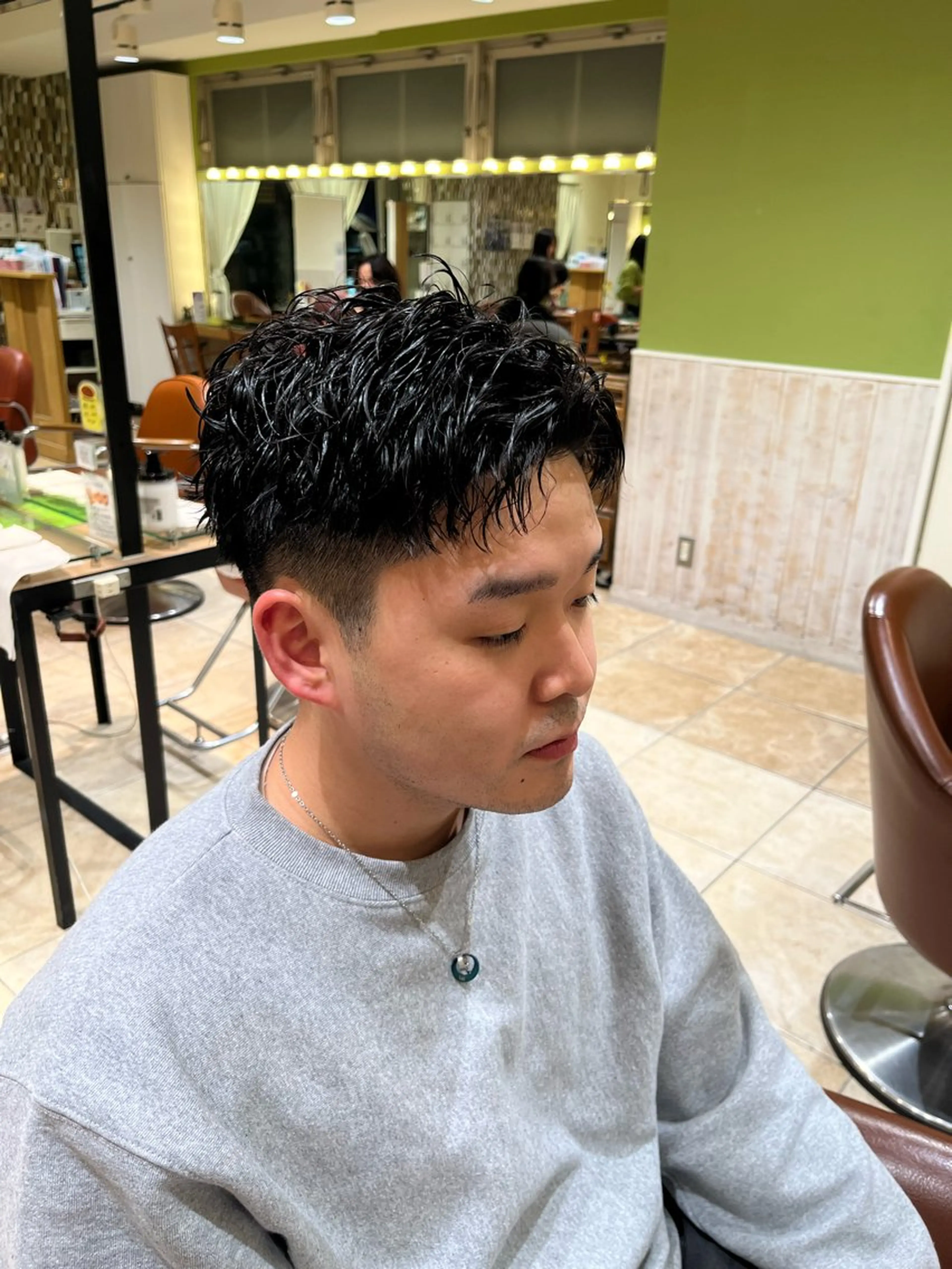 ショート パーマ メンズ 🦕望月渉🦕 パーマ🌪️ブリーチのヘアスタイル