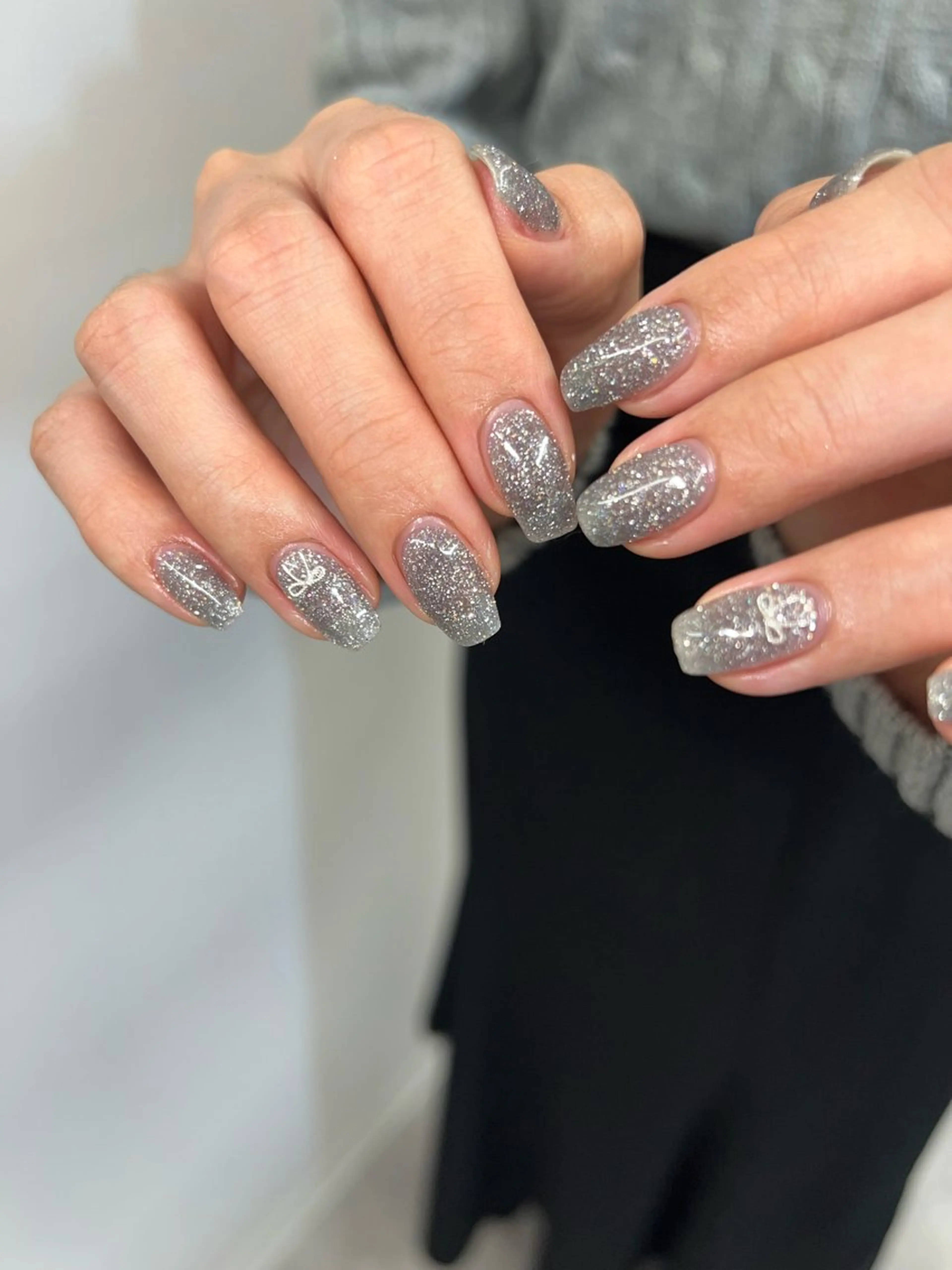 ネイル ブルー フラッシュネイル ジェルネイル マグネットネイル ニュアンスネイル ハンドネイル ハンドケア Bana_ Nailのネイルデザイン