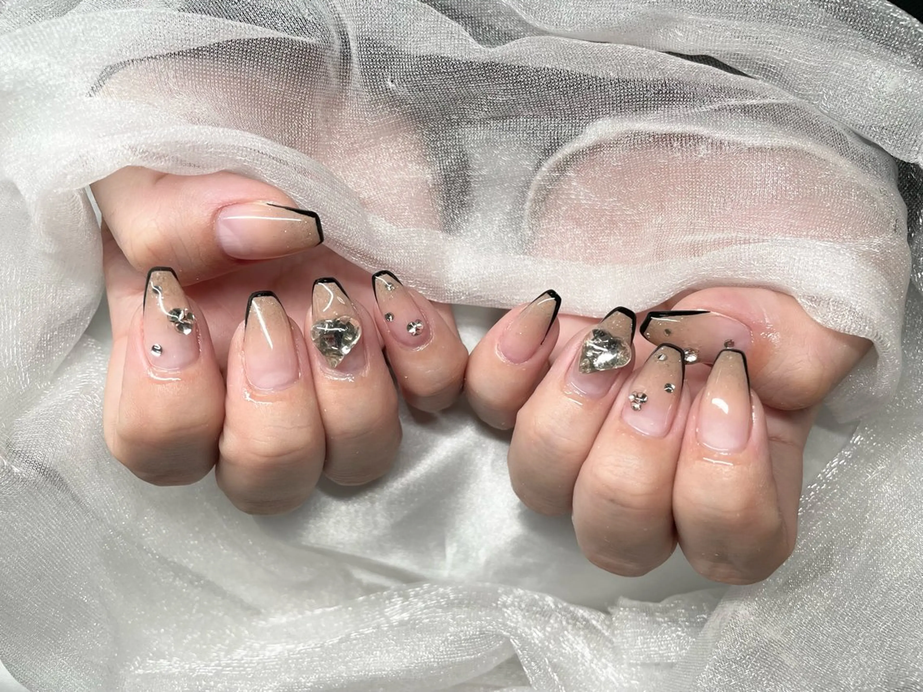 ネイル ハンドネイル Roi〈ロワ〉 Minakoのネイルデザイン