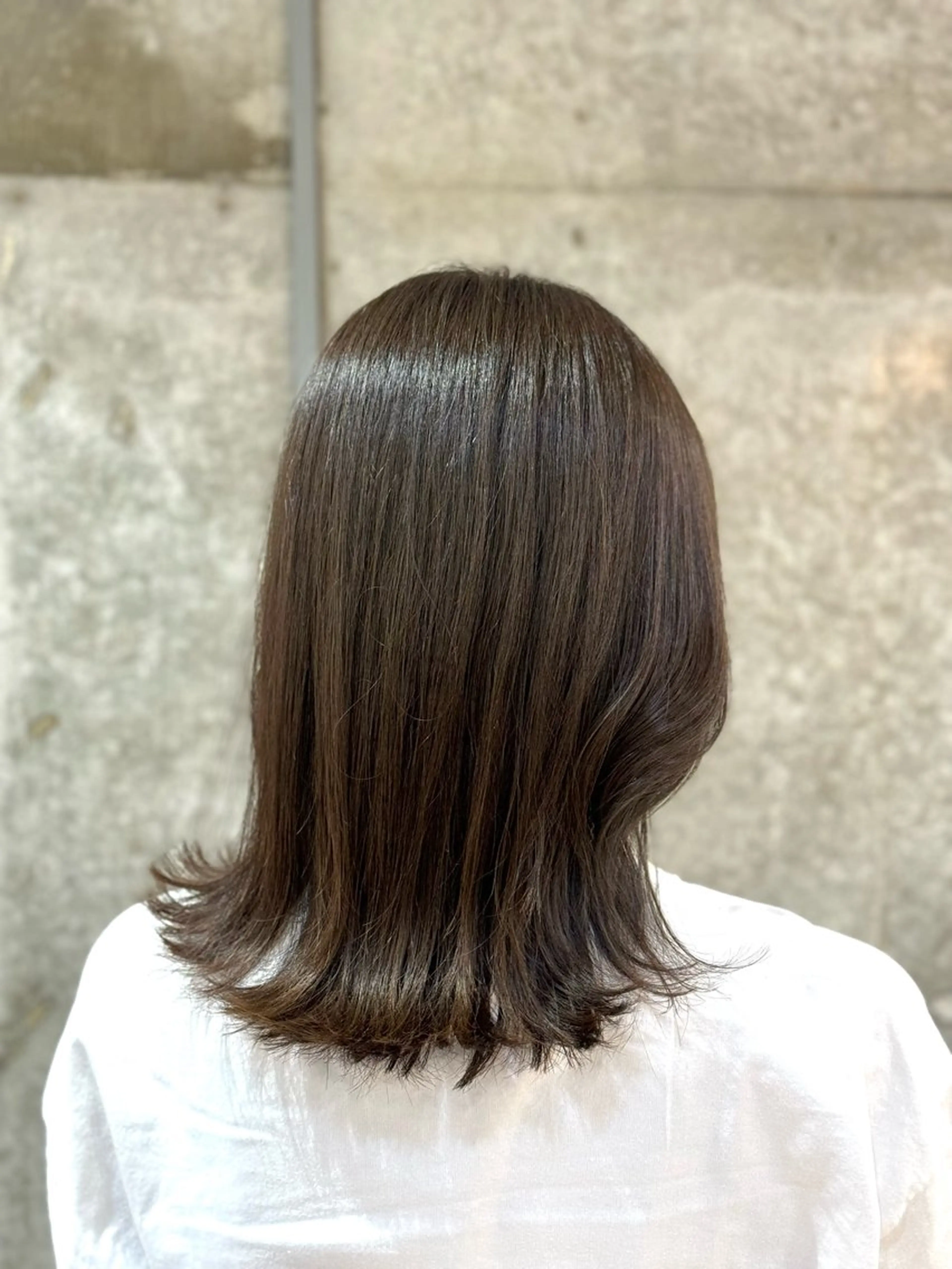 ミディアム 黒田 愛梨のヘアスタイル