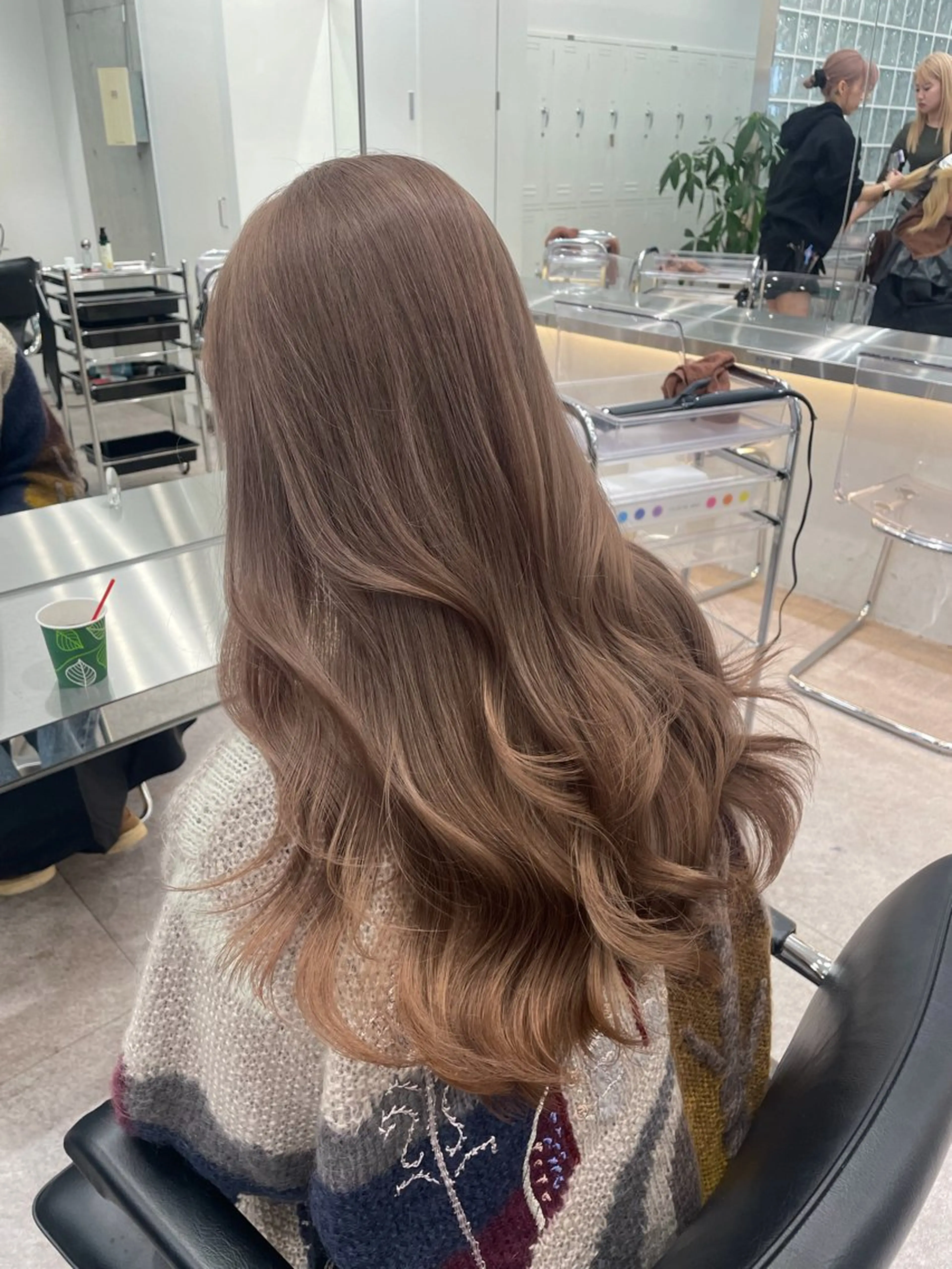ロング カラー ヘアカラー つやつやブラウンカラ ーあすかのヘアスタイル