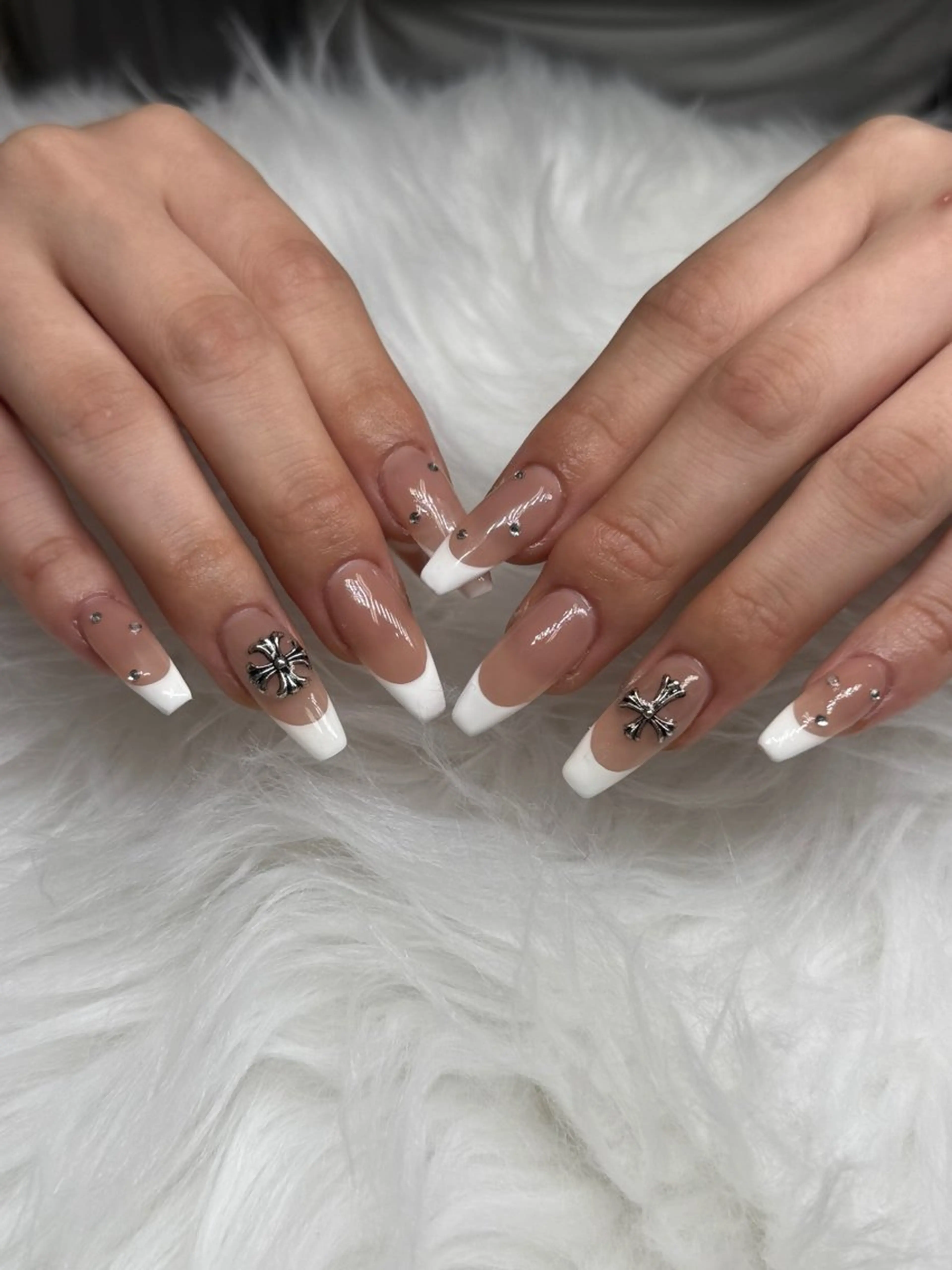 ネイル フレンチネイル ネイルチップ ハンドネイル hazuki ☽ 4月予約受付中✨のネイルデザイン