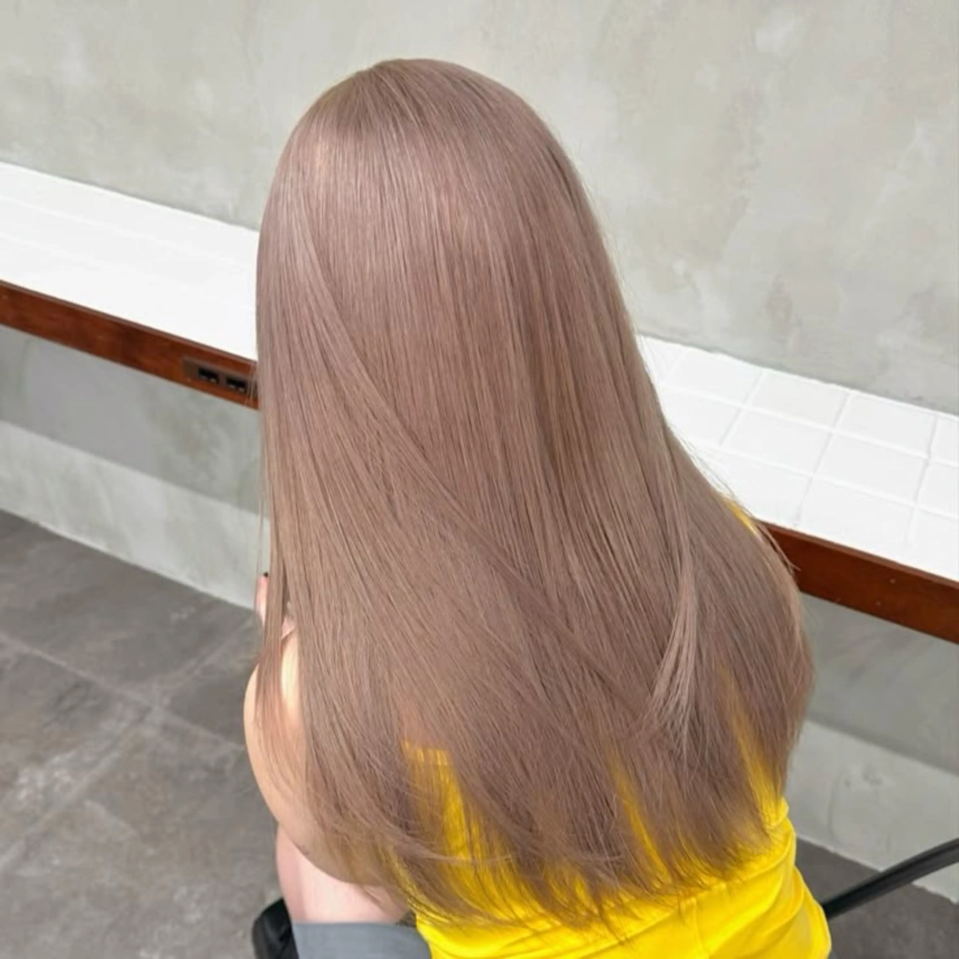 ロング カラー ヘアアレンジ ヘアカラー トリートメント 💓ブリーチ特化 透明感💓あい💓のヘアスタイル