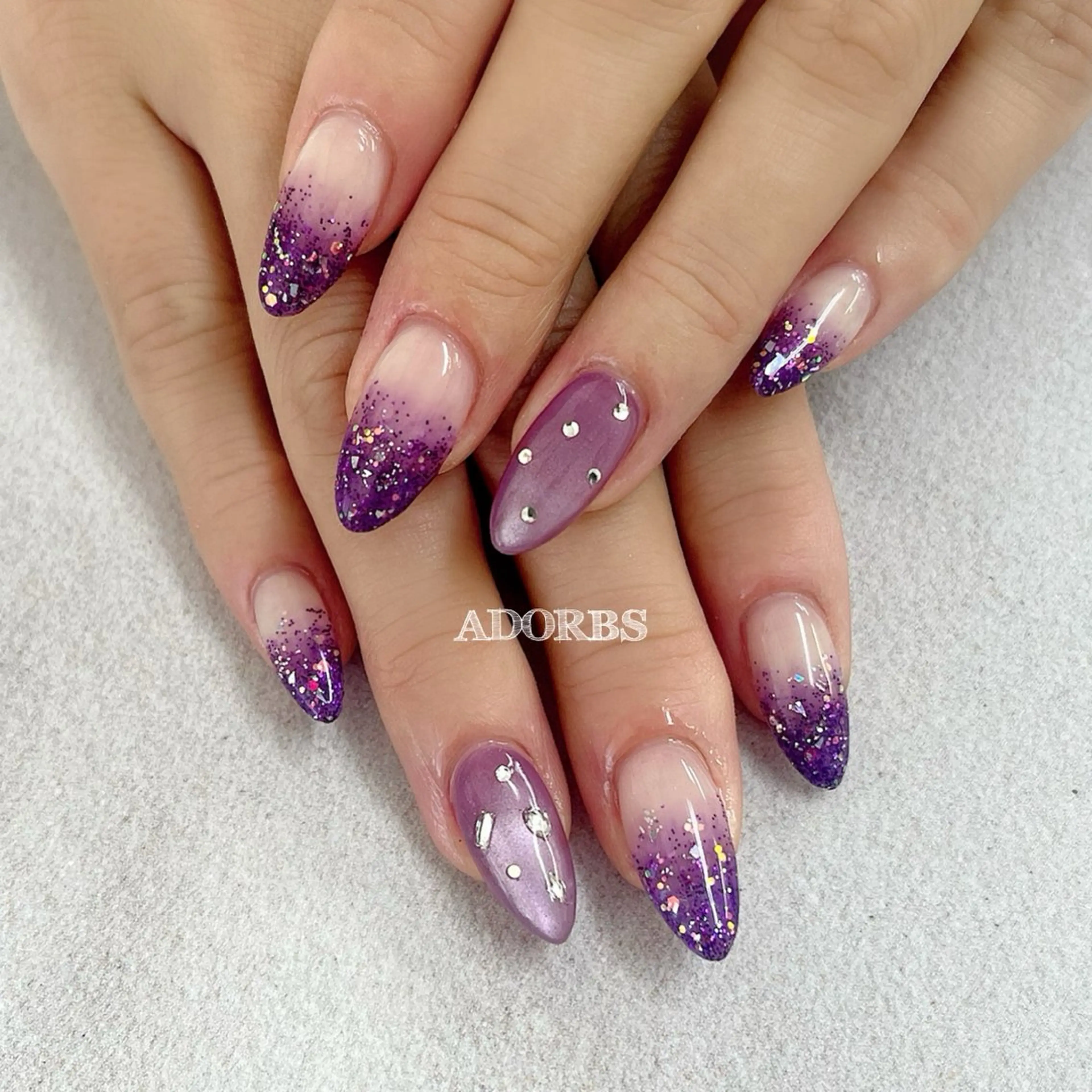 ネイル グラデーション ラメ(グリッター) ハンドネイル ADORBS ✩上福岡のネイルデザイン