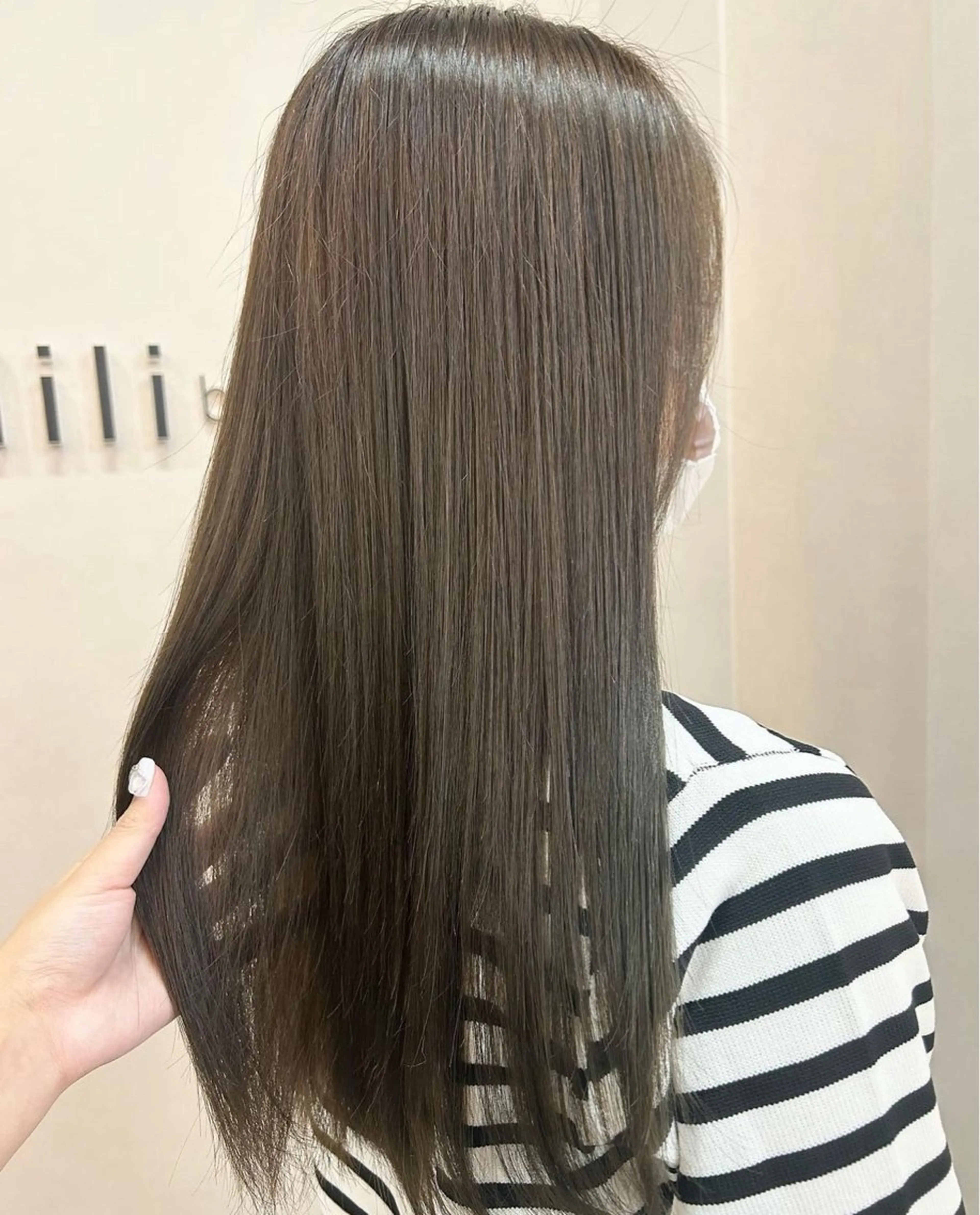 ロング カラー カット ヘアカラー トリートメント Chihiro .のヘアスタイル