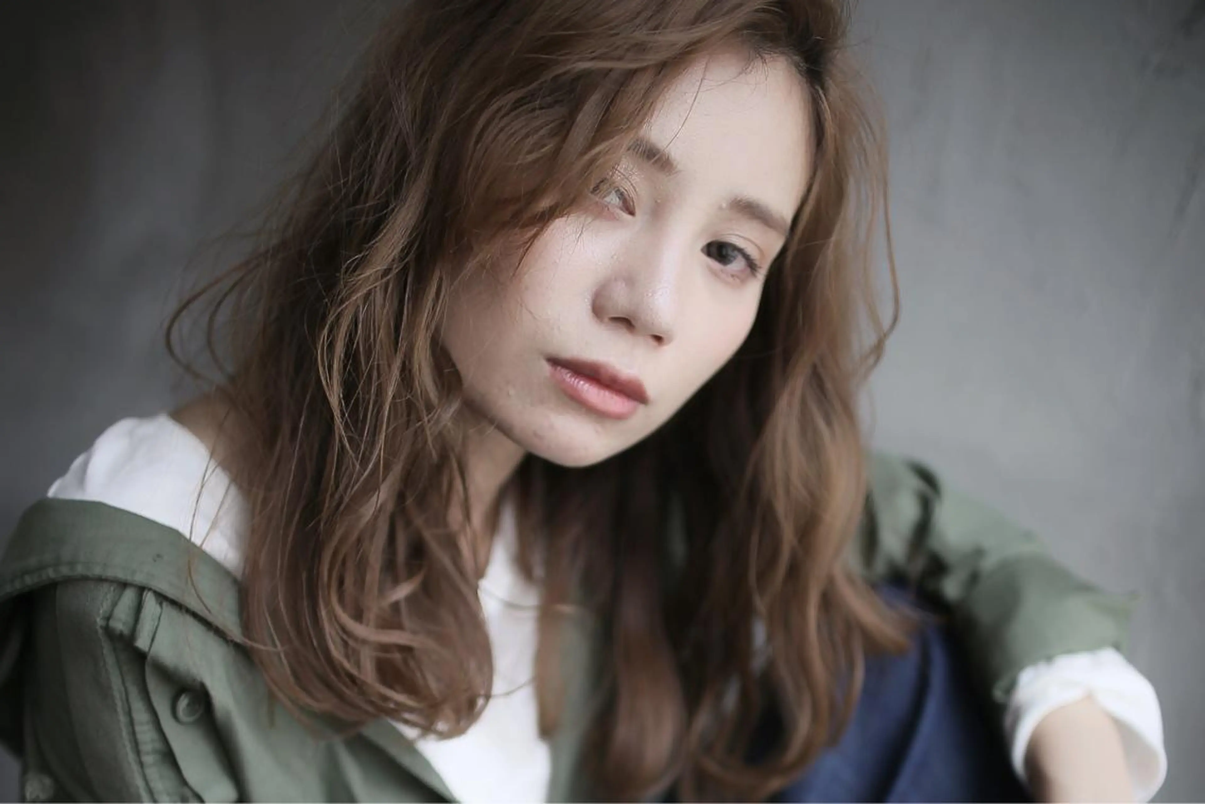 セミロング カラー アッシュ ブルーカラー ブルーアッシュ カット ヘアカラー トリートメント 坂本 裕介/パーマのヘアスタイル