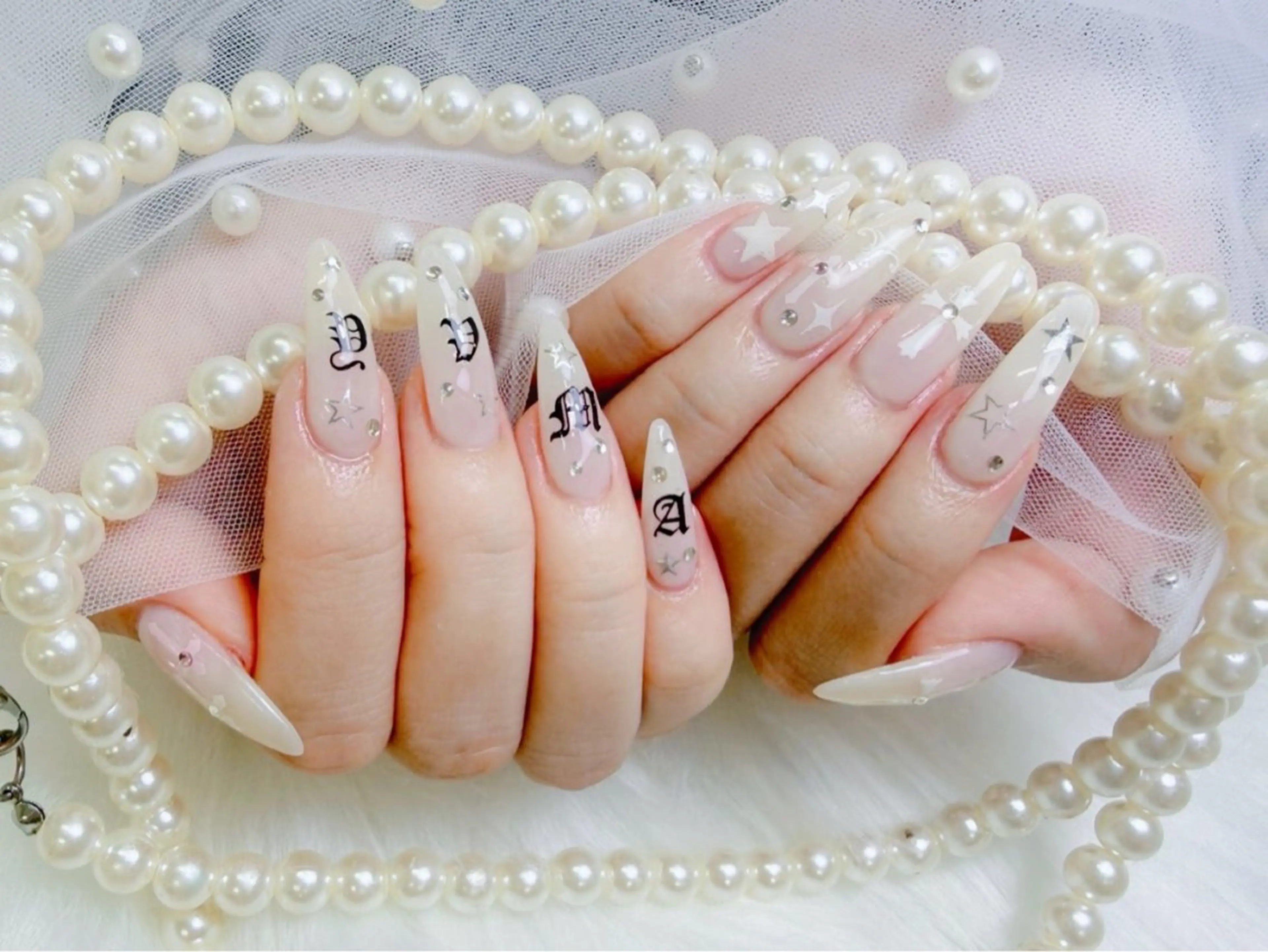 ネイル lucky nail 歌舞伎町のネイルデザイン