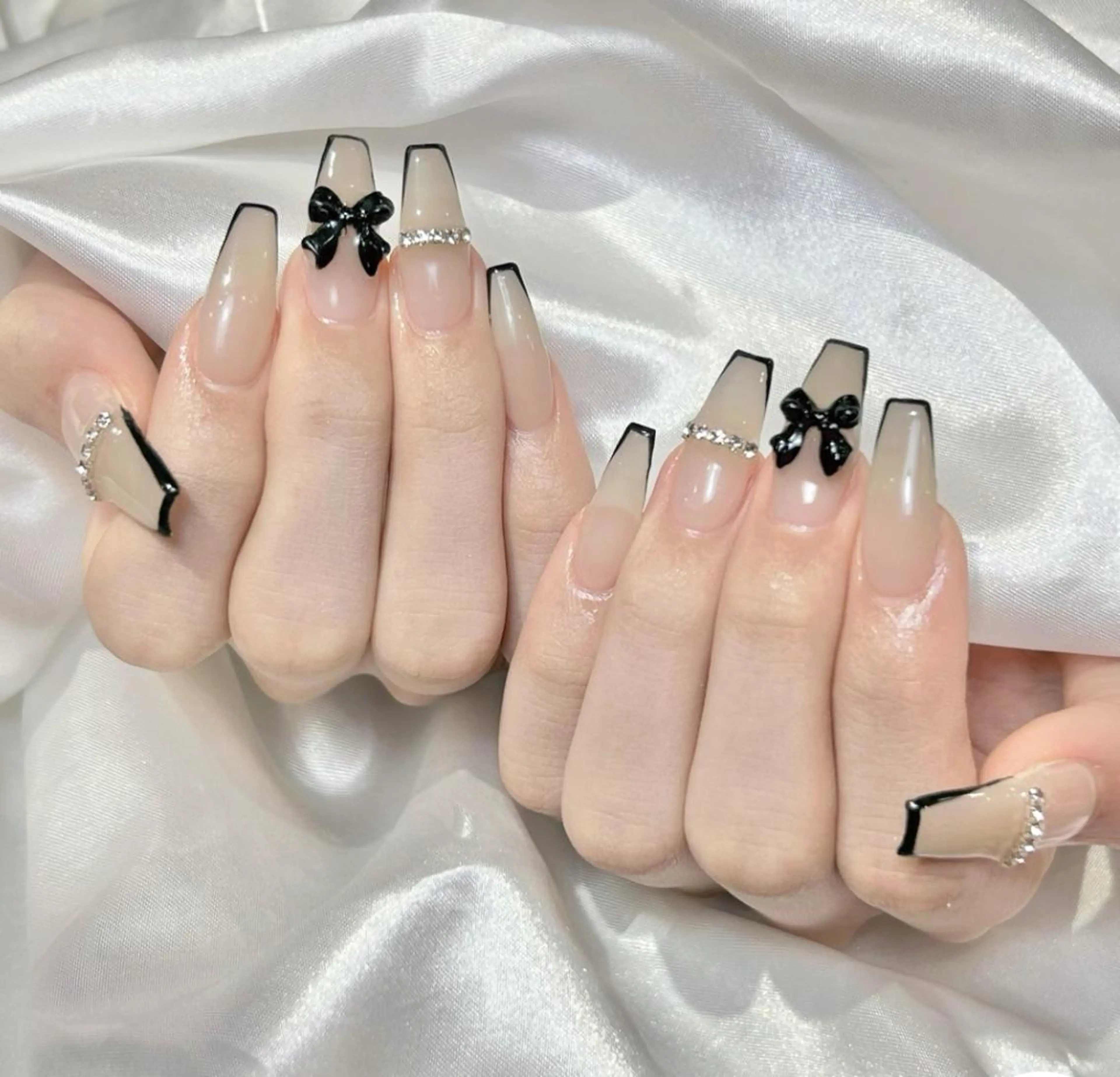 ネイル WISTERIA SAKAEのネイルデザイン