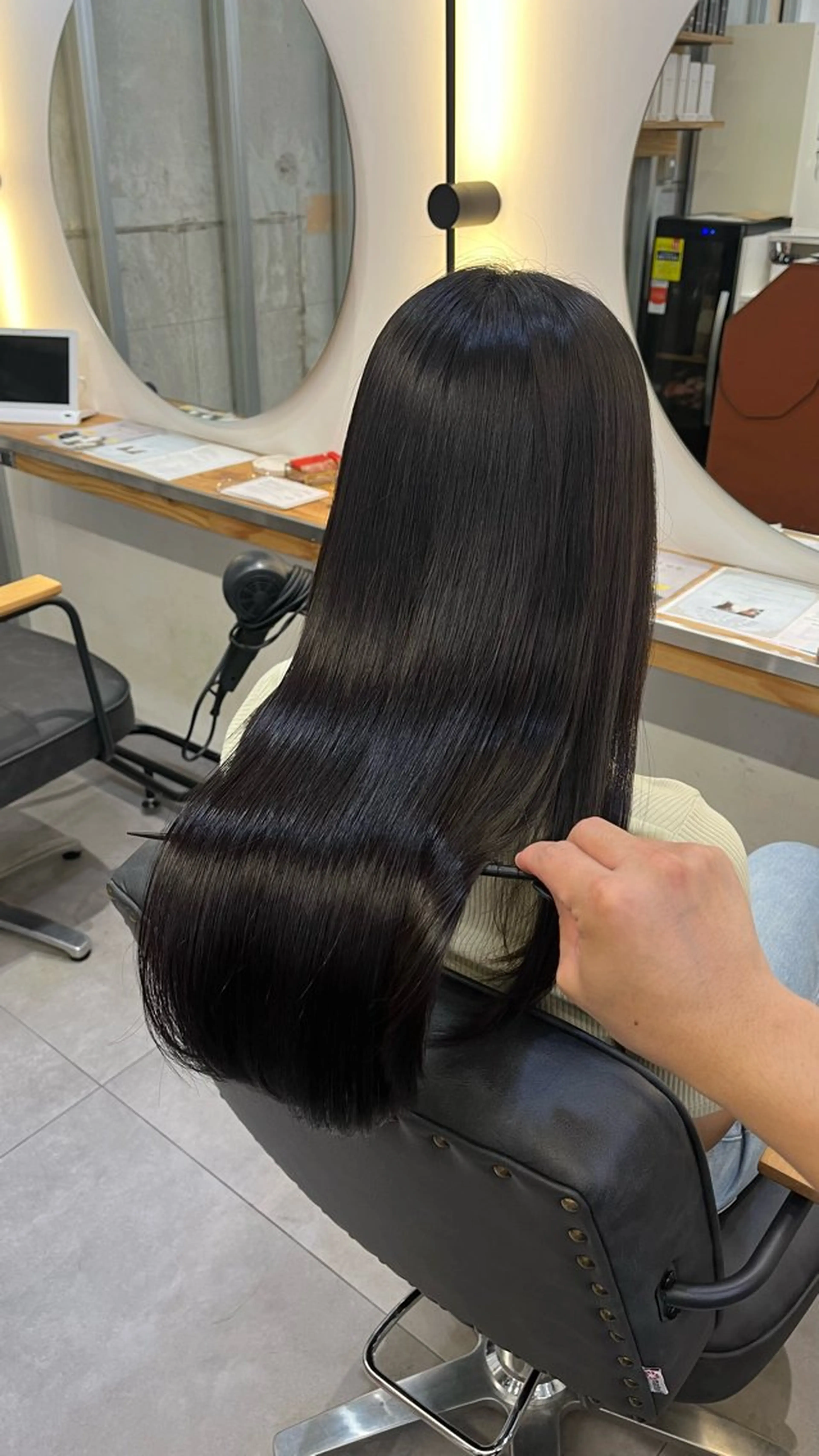 ロング 冨田 悠稀/ 髪質改善カラー🫧のヘアスタイル