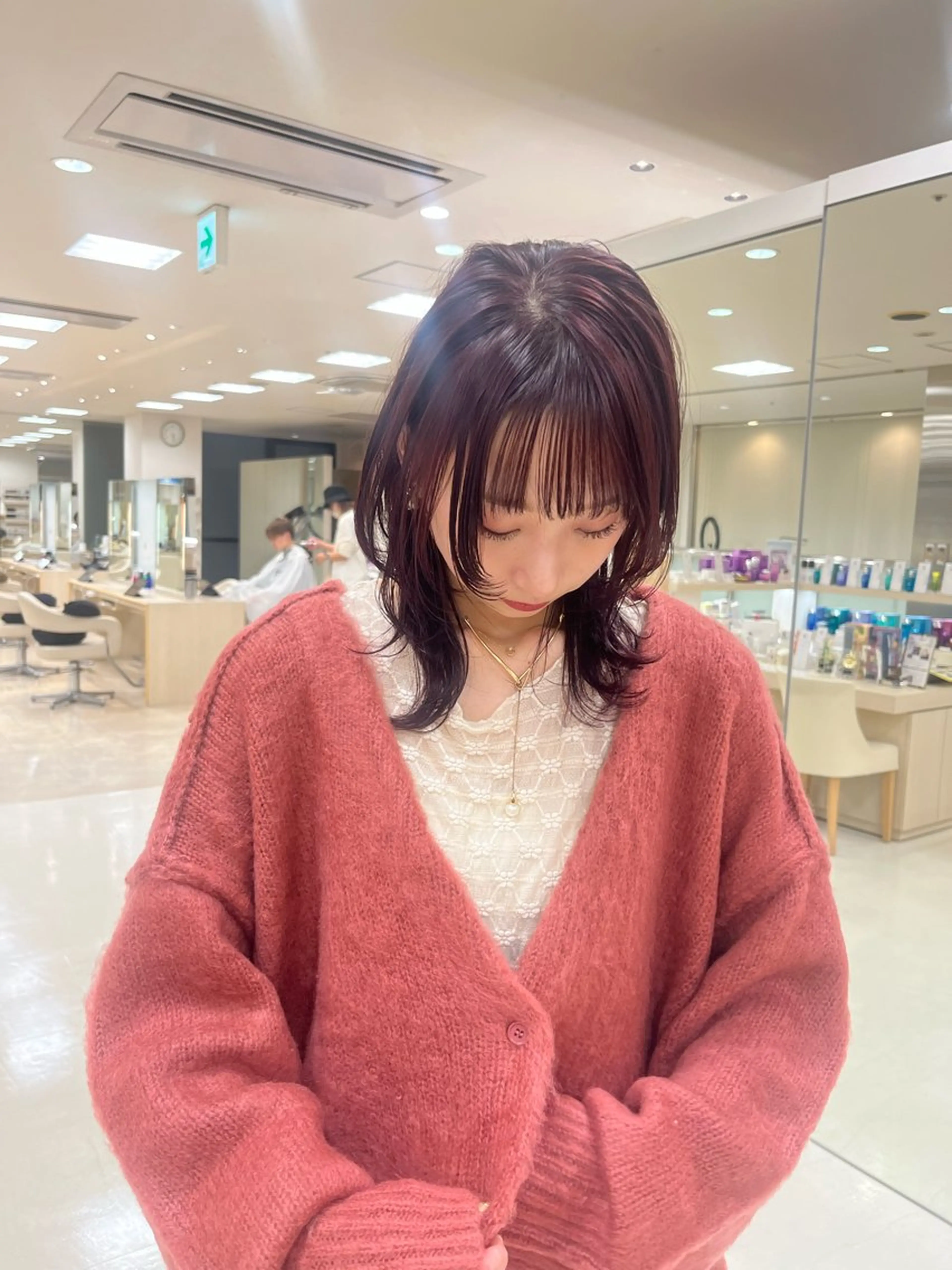 ミディアム カラー ヘアカラー トリートメント 暖色専門美容師🎀 お客様満足度◎のヘアスタイル