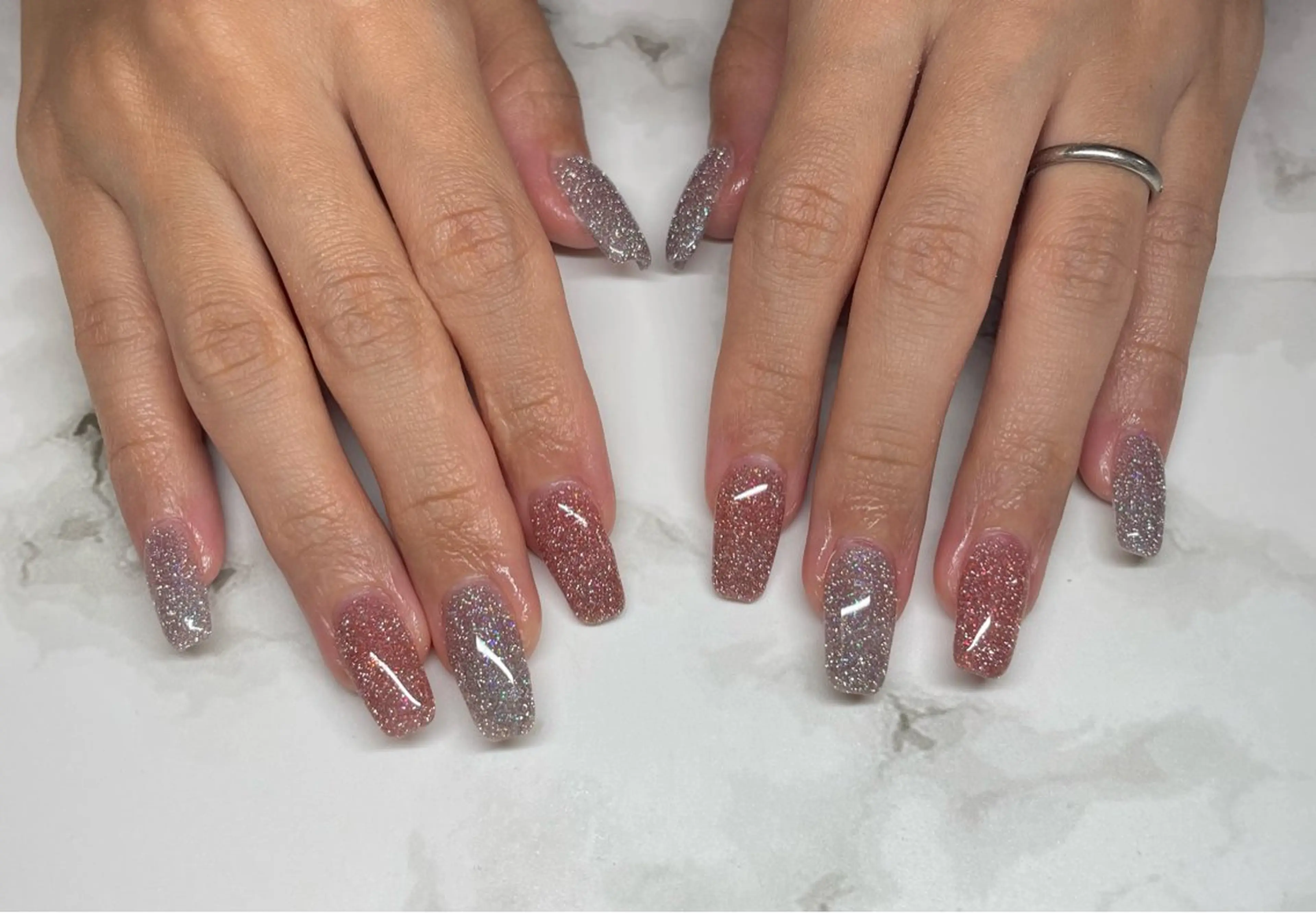 ネイル ラメ(グリッター) ワンカラーネイル ネイルチップ オトク ネイルのネイルデザイン