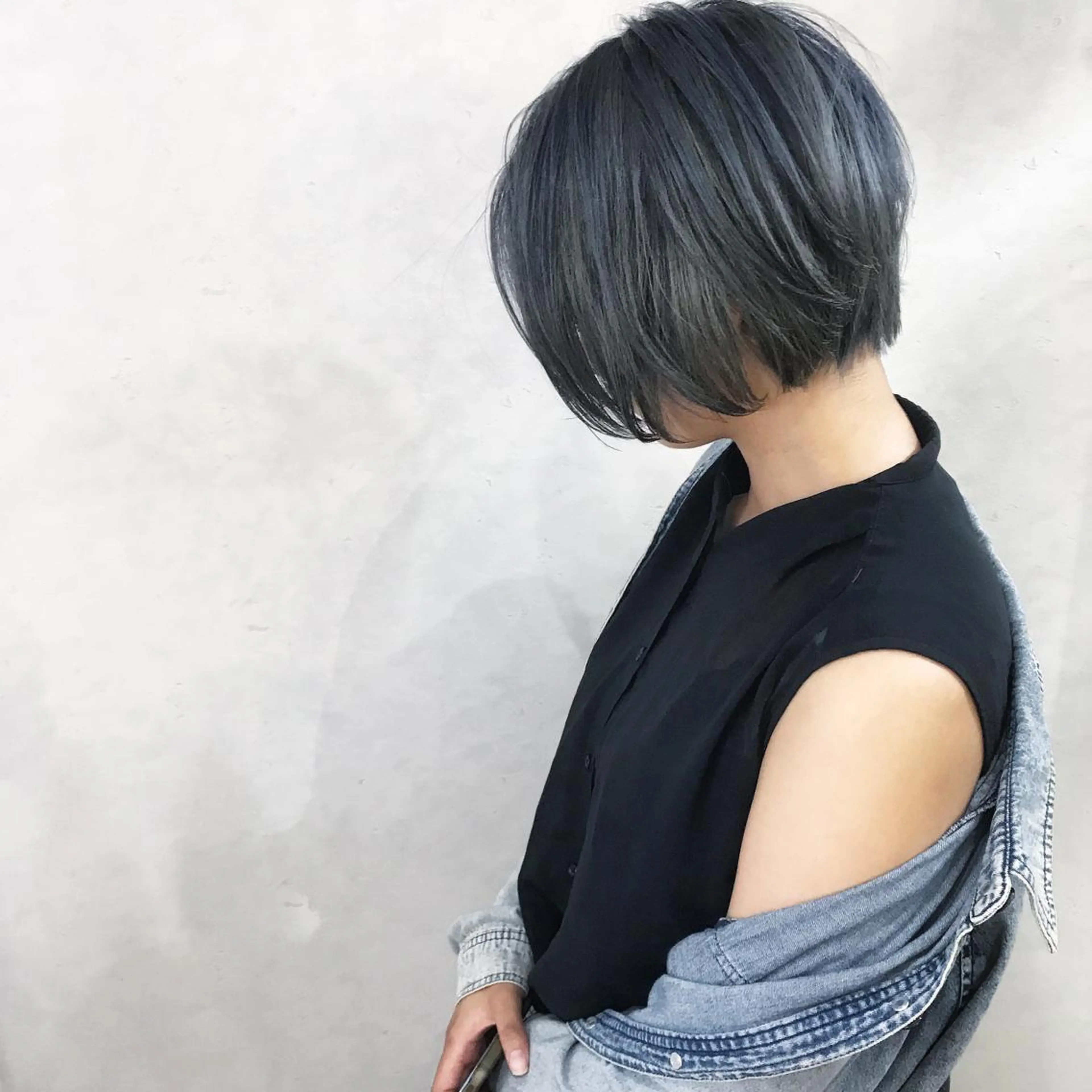 ショート カラー ブルーカラー ダブルカラー ショートヘア カット トリートメント 💎髪質改善💎 デザイナーshinのヘアスタイル