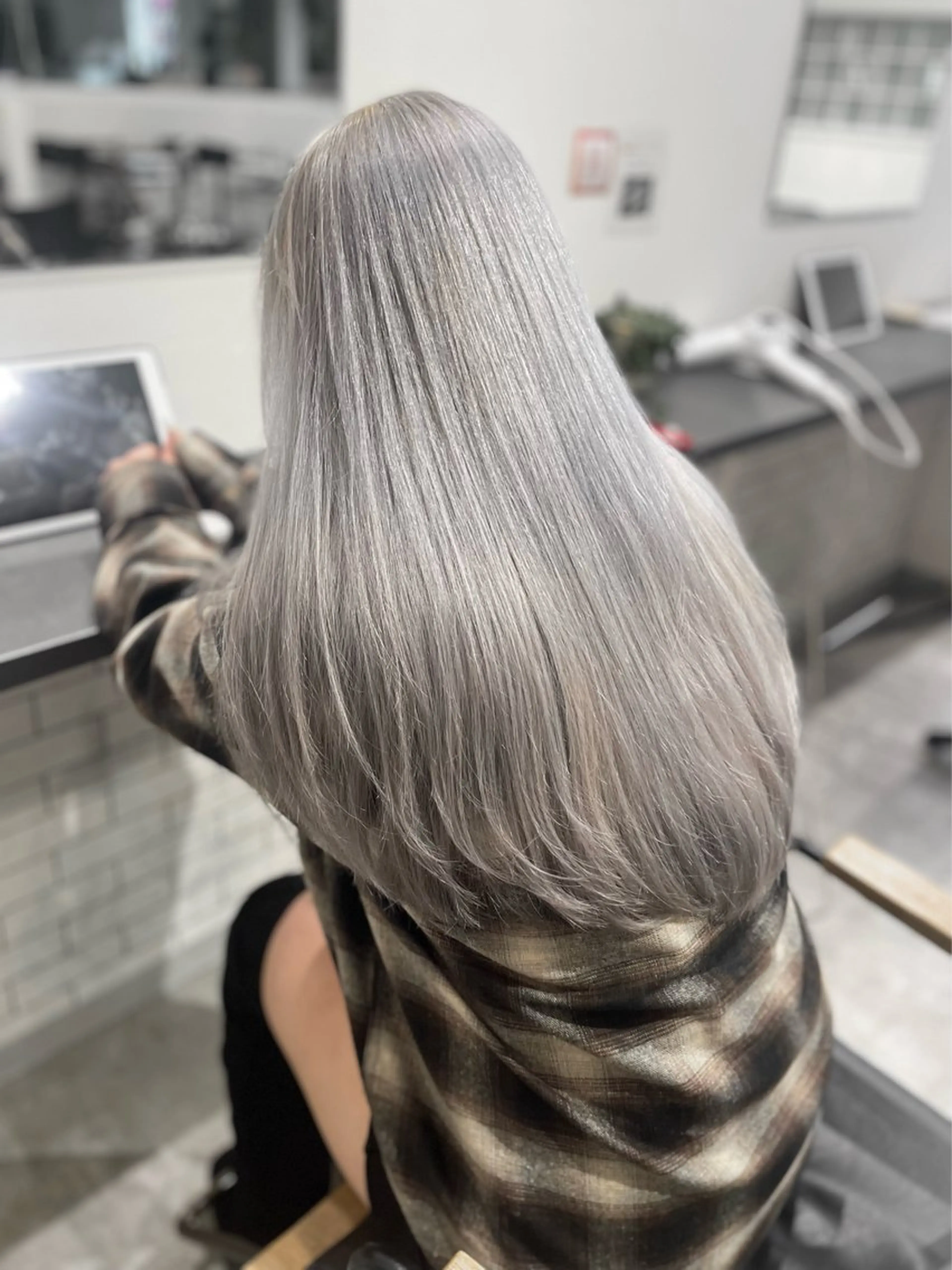 ロング カラー カット ヘアカラー トリートメント GaKu/ハイトーン /ブリーチ/レイヤーのヘアスタイル