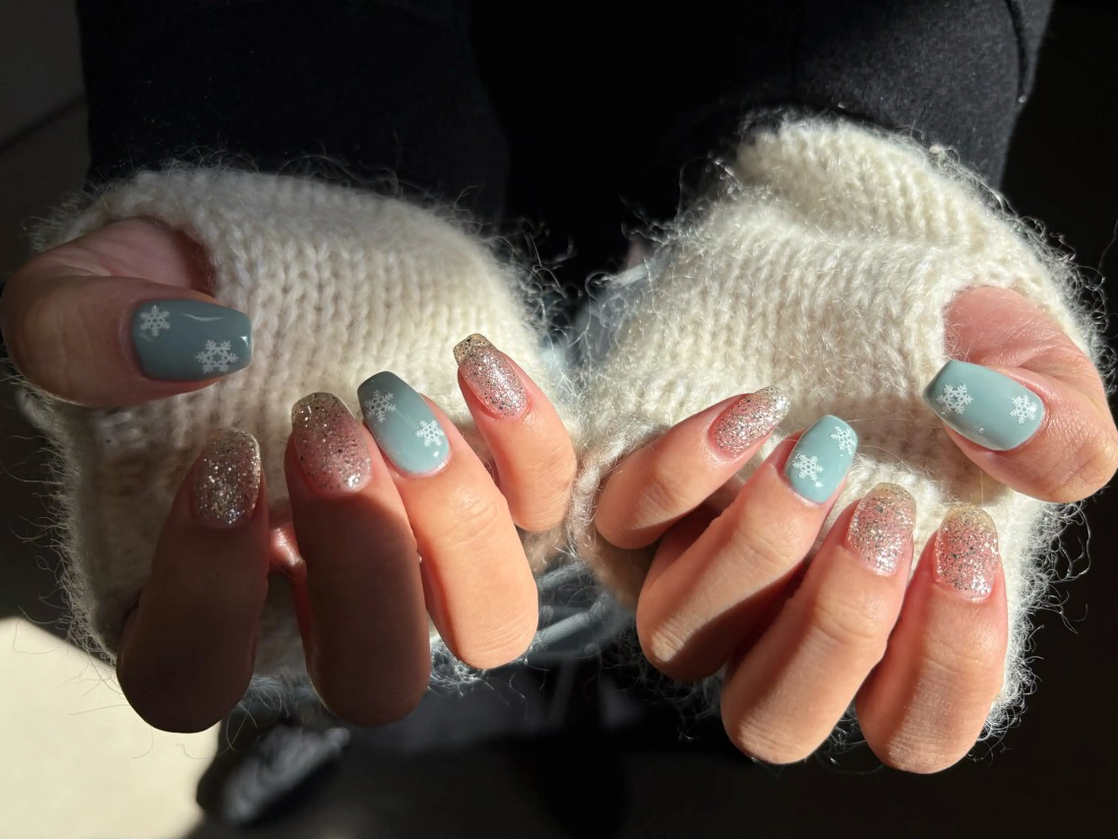 ネイル キラキラネイル 冬ネイル ハンドネイル フットネイル mieux YUKOのネイルデザイン