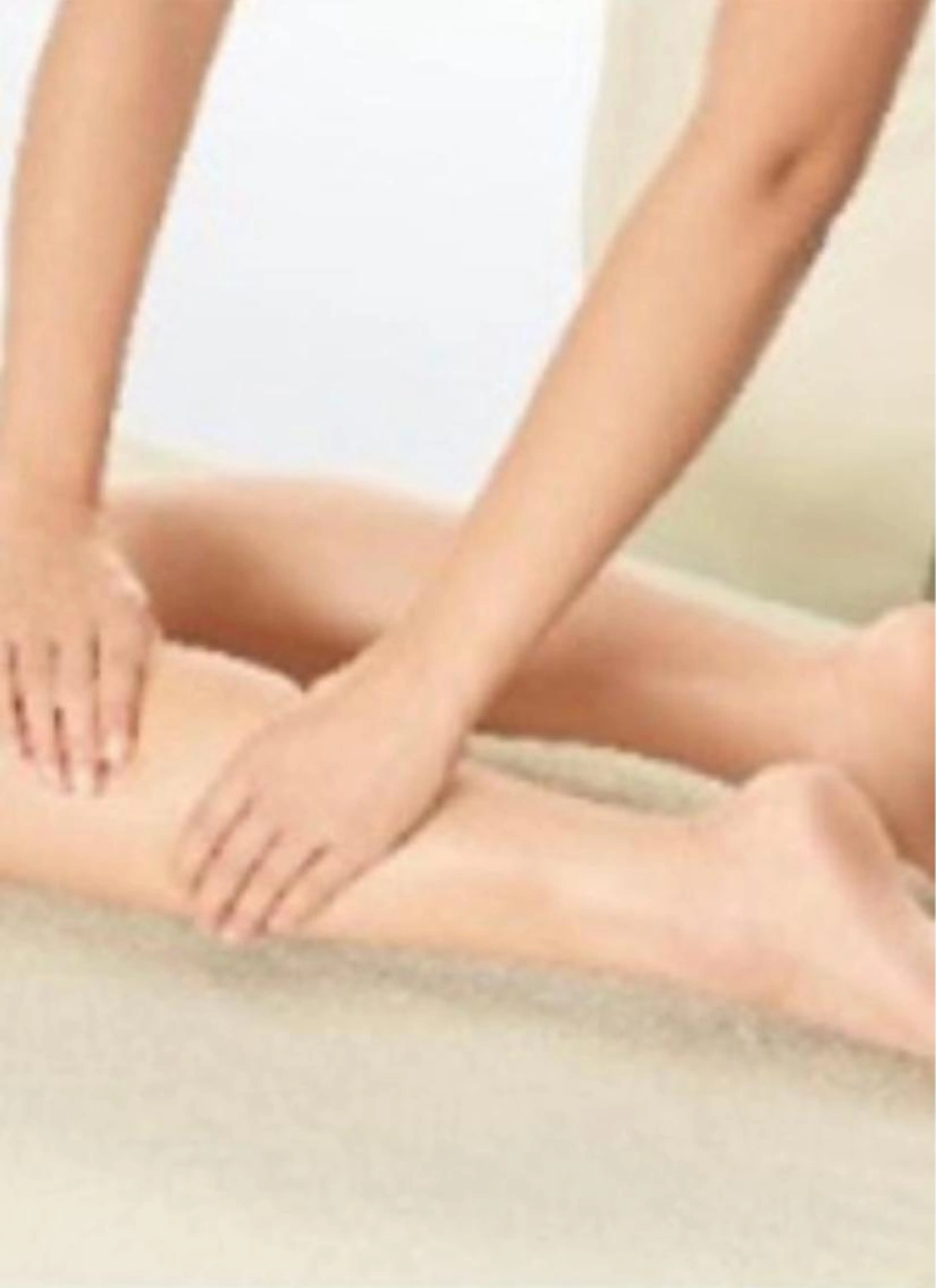 \足オイルマッサージ/ボディ人気No.１⭐️足軽！むくみスッキリ！美脚🦵太もも～ふくらはぎ～足ツボの写真