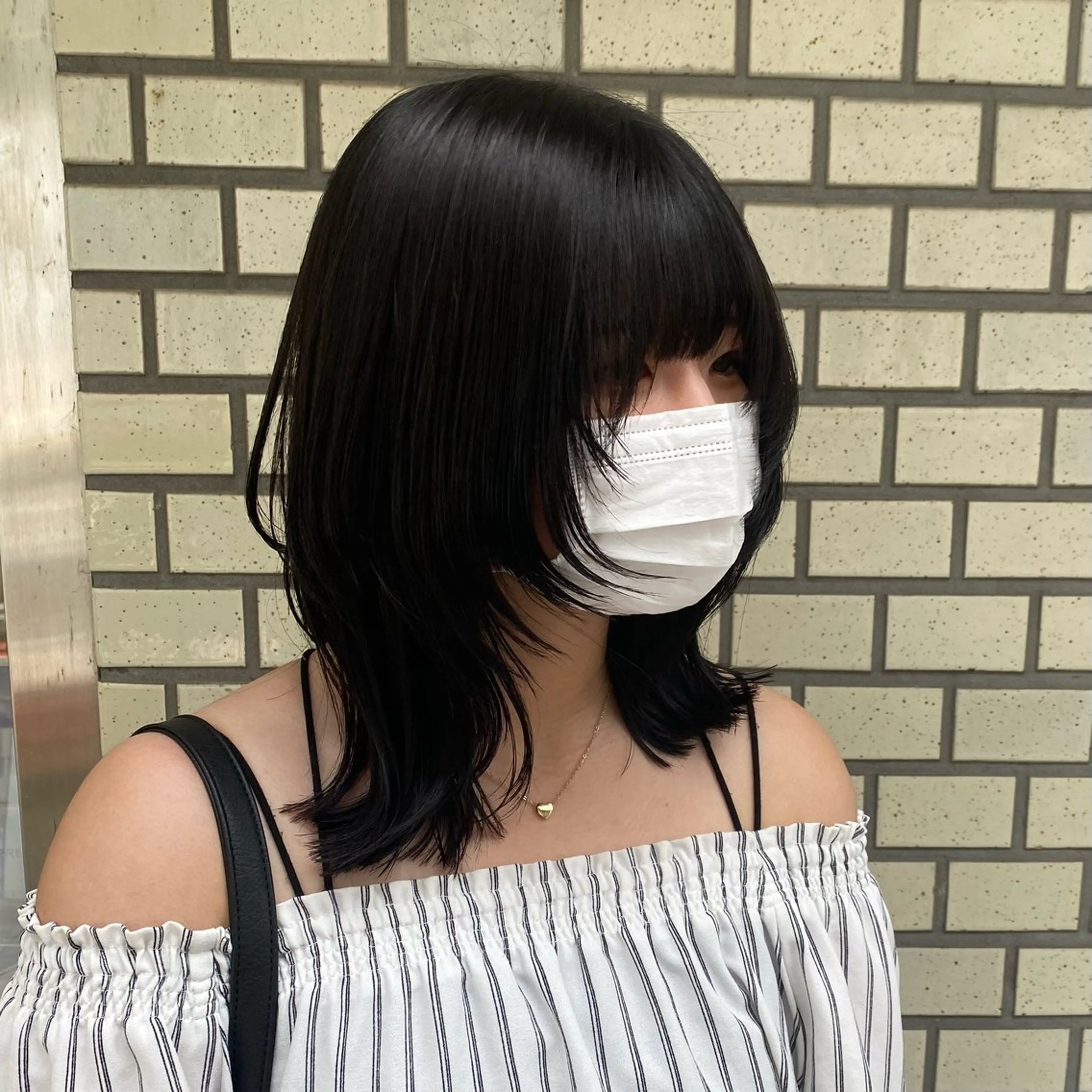 ミディアム レイヤーカット ウルフカット 韓国ヘア AINA🐱のヘアスタイル