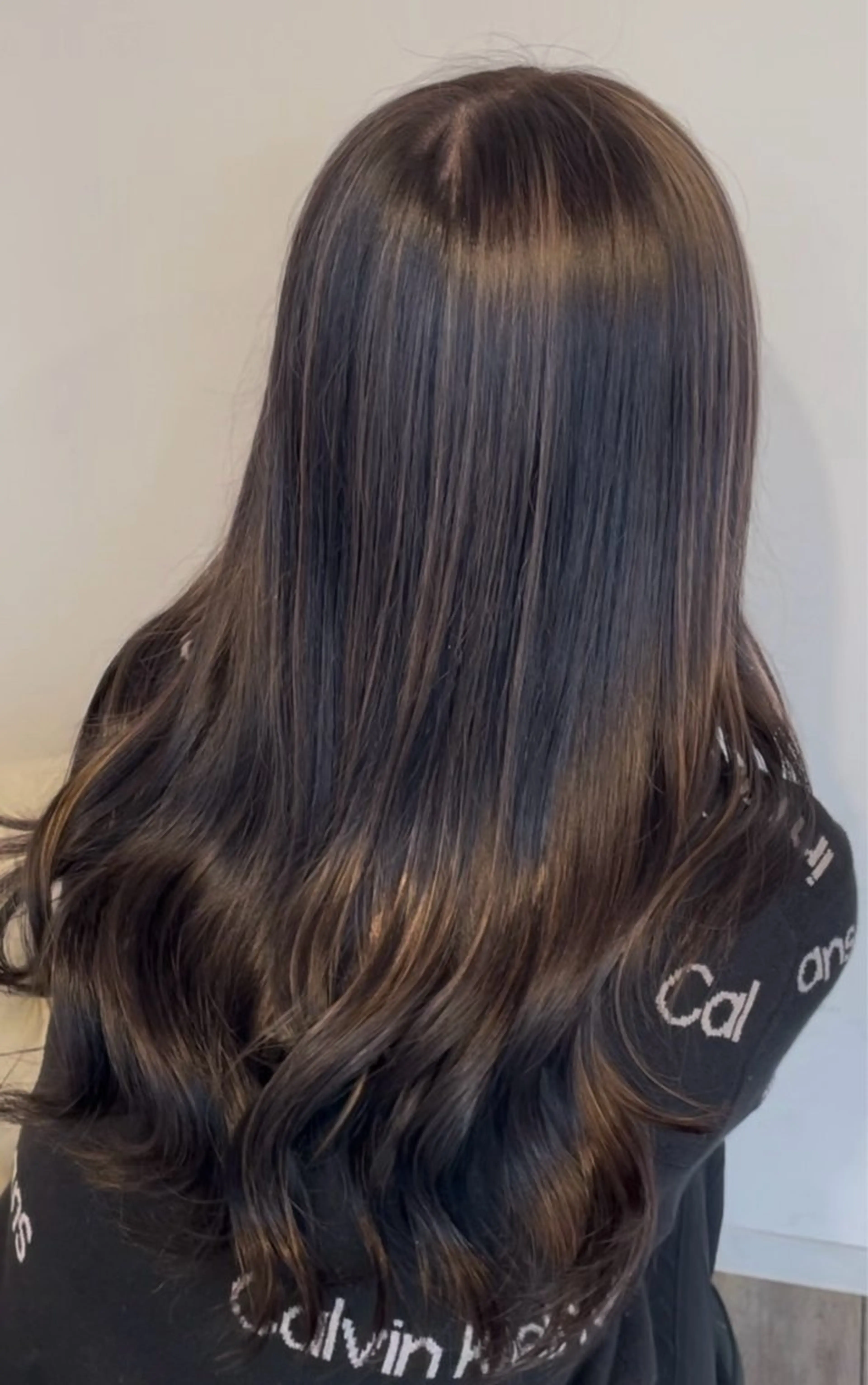 ロング ヘアカラー トリートメント レイヤー🩵ミルク ティーカラー/Miuのヘアスタイル