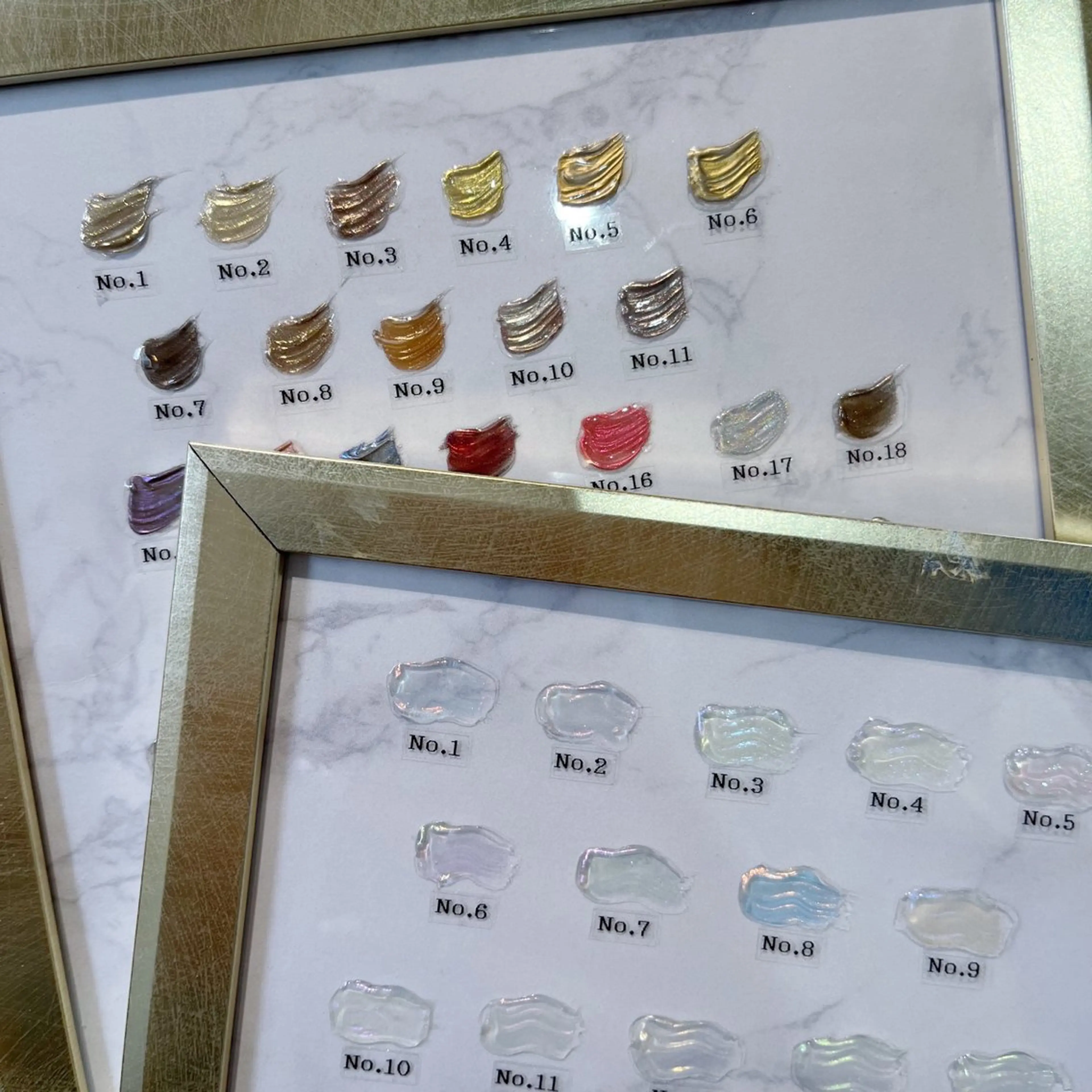 ネイル オーロラネイル ミラーネイル ハンドネイル 秋本 栞のネイルデザイン