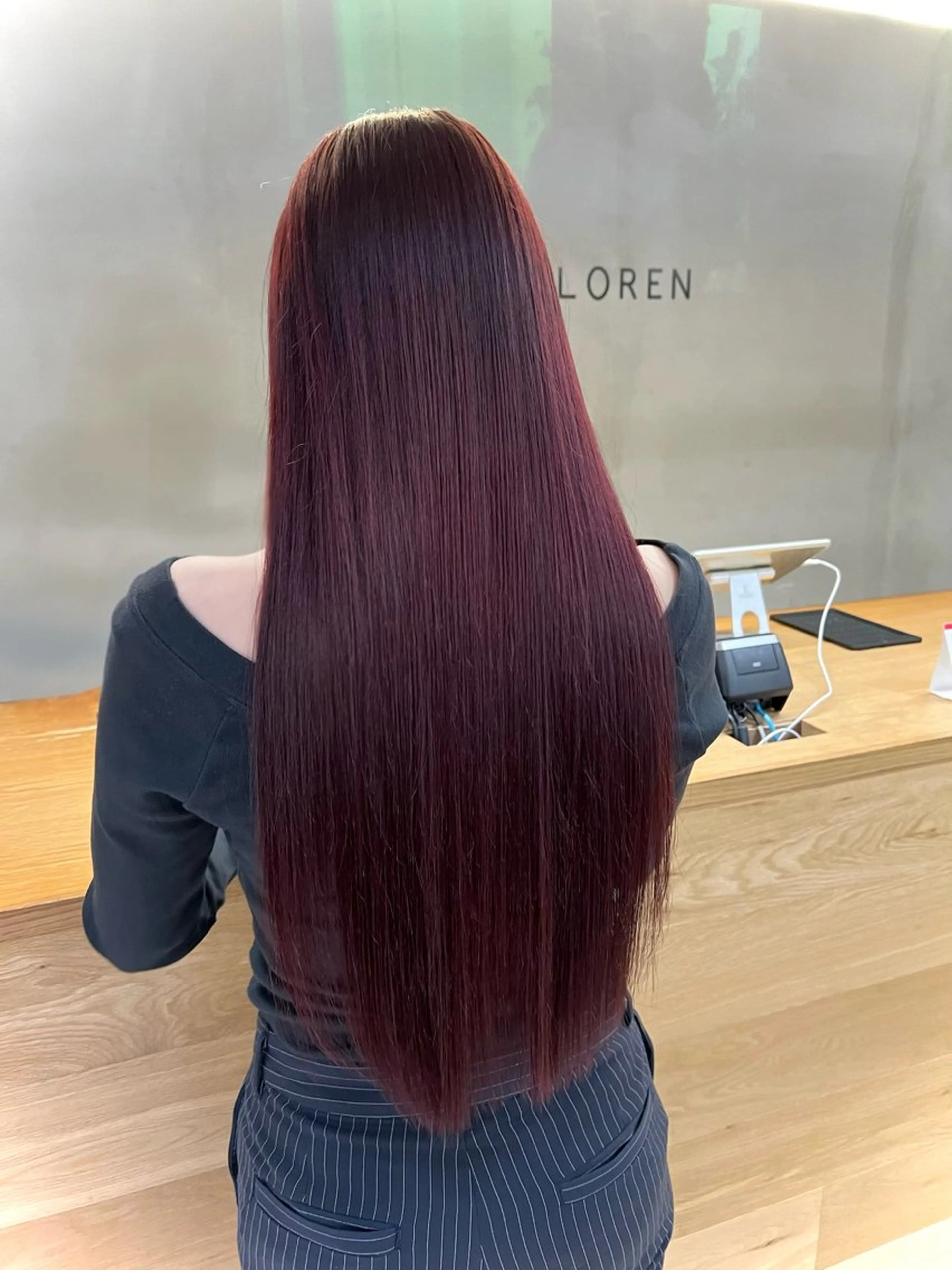 ロング 似合わせレイヤー ＆透明感カラーのヘアスタイル