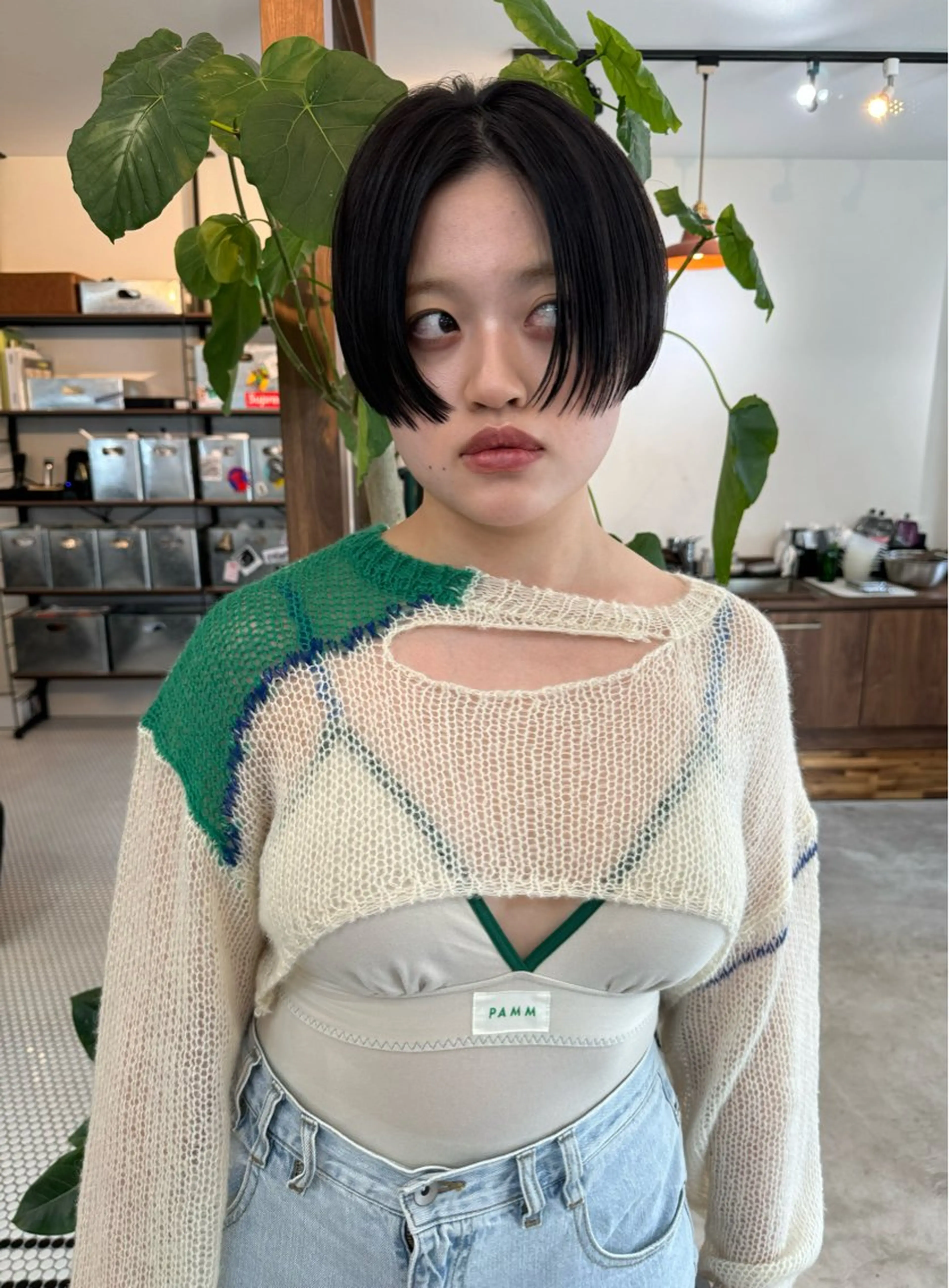 ショート カラー 伸ばしかけ カット (h)wim ウィムのヘアスタイル