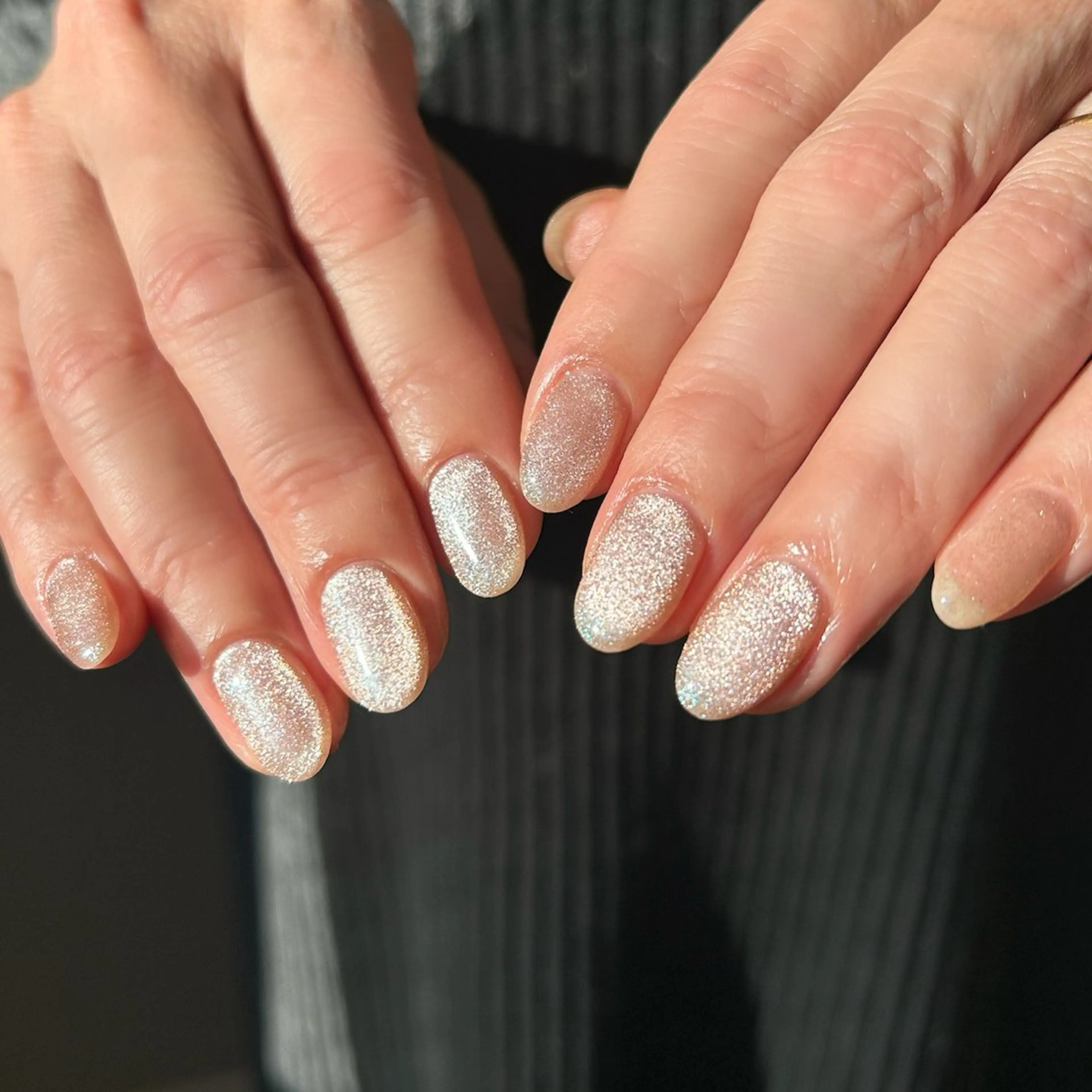 ネイル マグネットネイル 山本 彩加のネイルデザイン