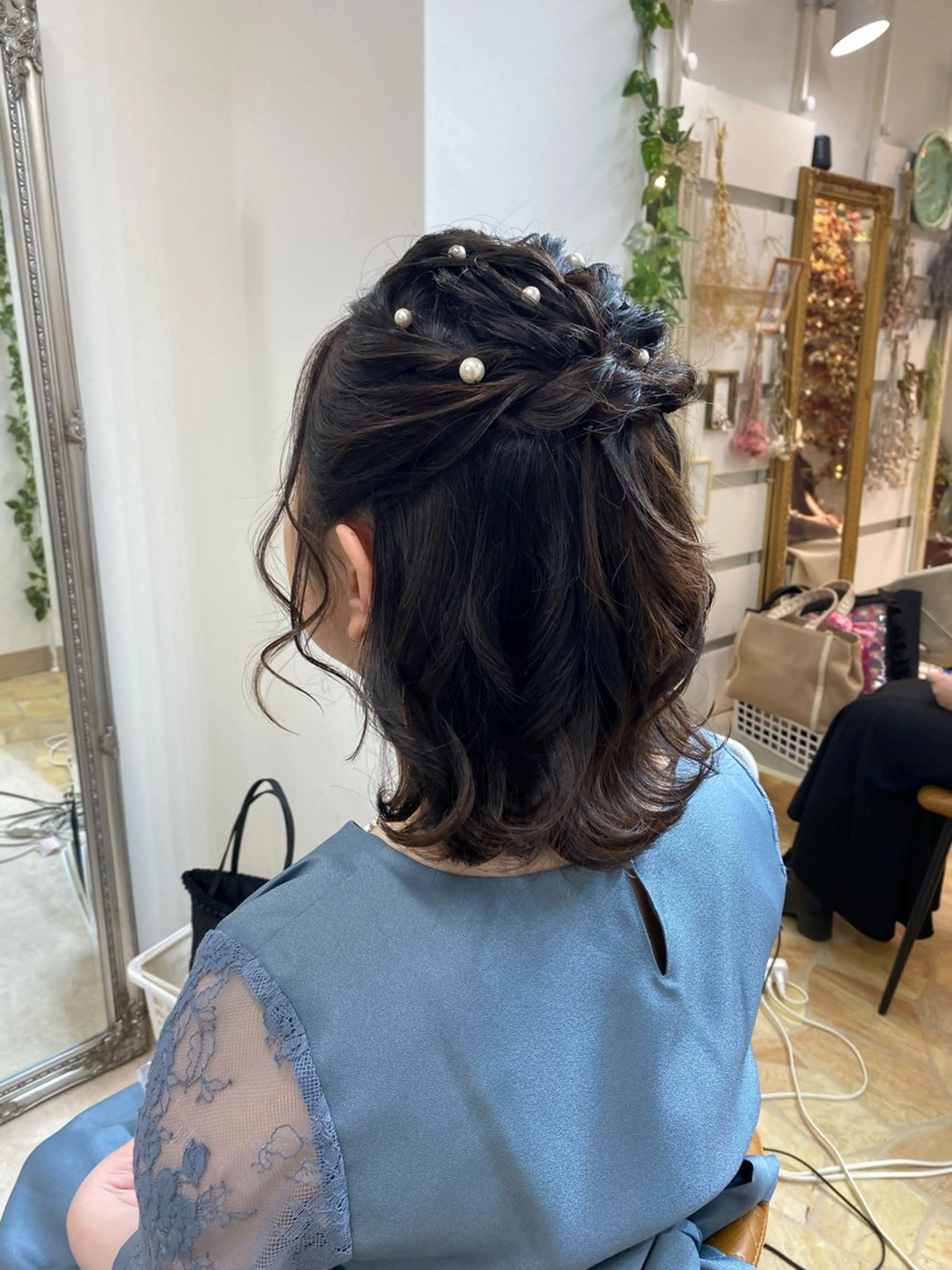 ヘアアレンジ ハーフアップ ヘアメイク美容師 🦋サカモトレナ🦋のヘアスタイル