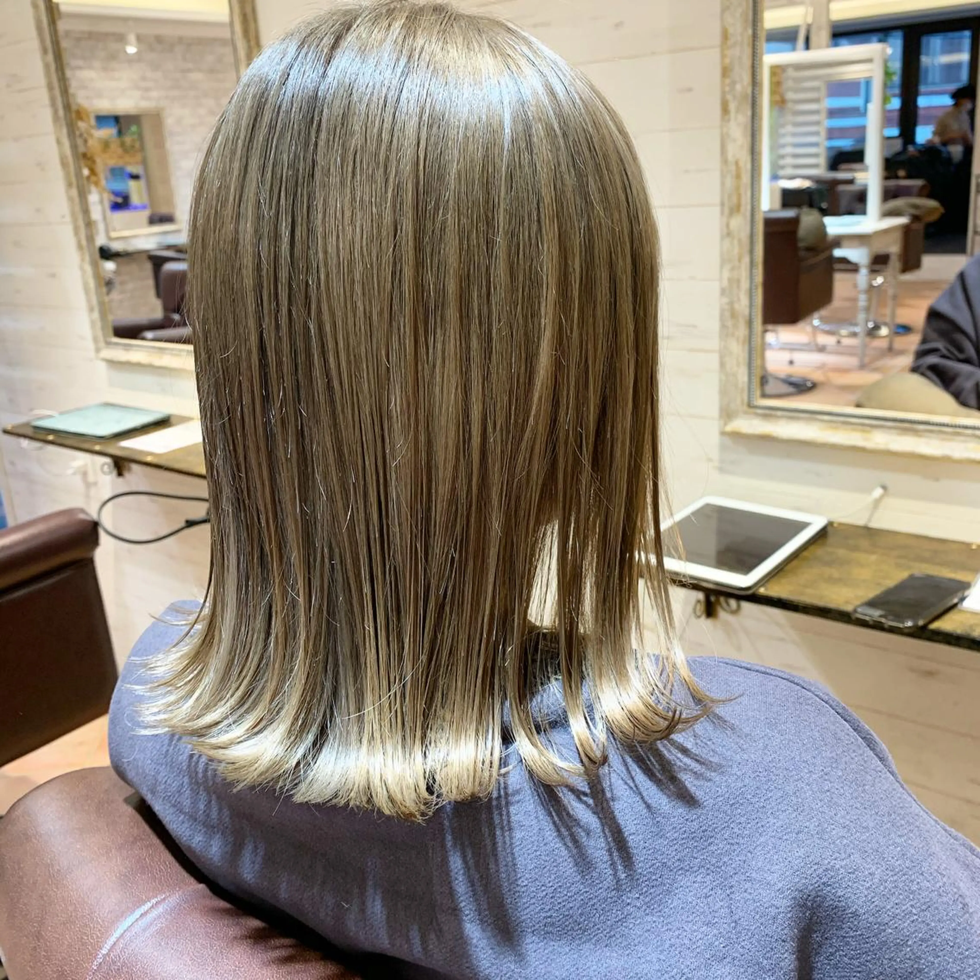 ミディアム カラー ヘアアレンジ アッシュ ミルクティーアッシュ カット ヘアカラー トリートメント ✨艶髪✨透明感✨ 山内大樹のヘアスタイル