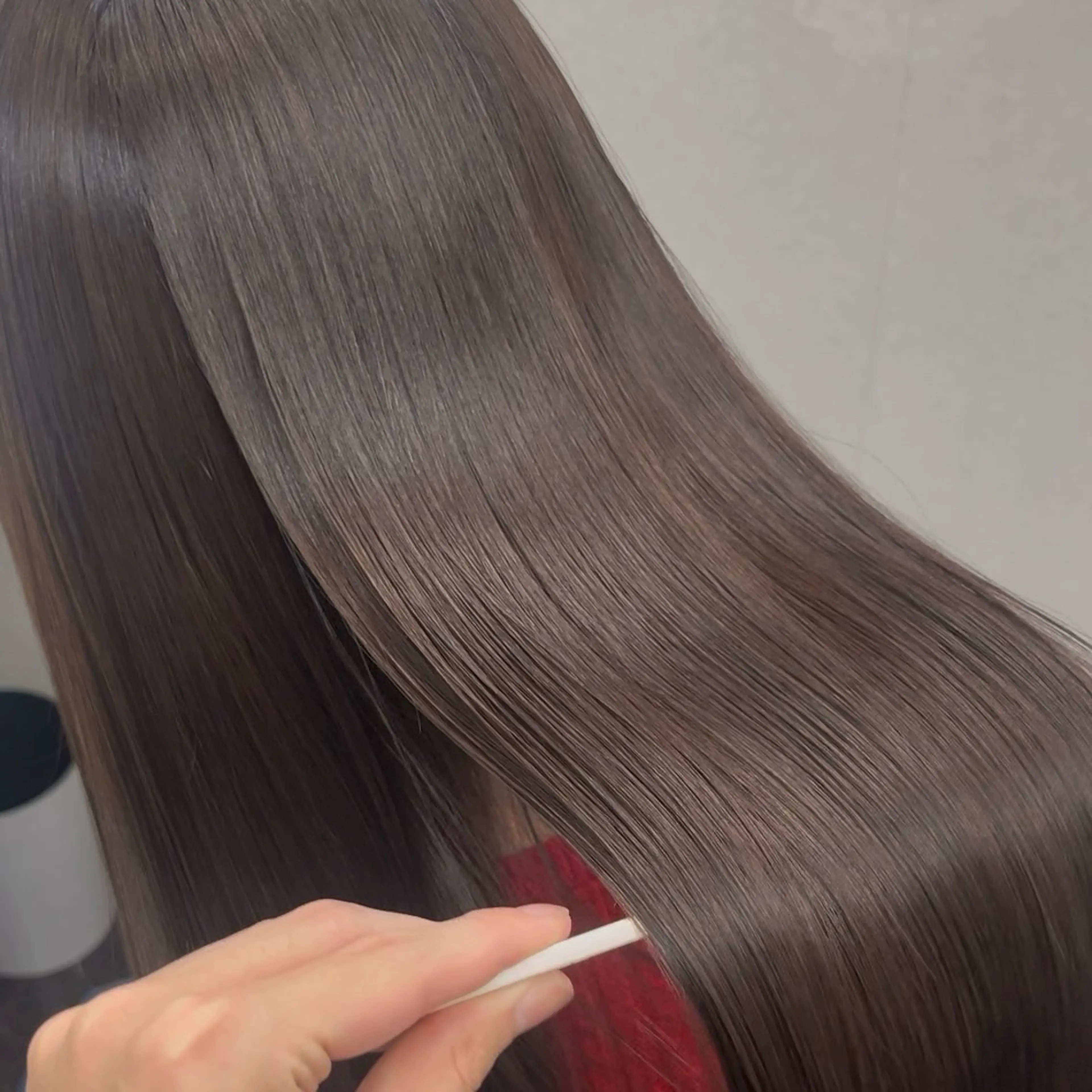 セミロング カラー セミロングパーマ ブリーチ 髪質改善 縮毛矯正 トリートメント カット ヘアカラー トリートメント ケアブリーチ/ 髪質改善/上質艶髪のヘアスタイル