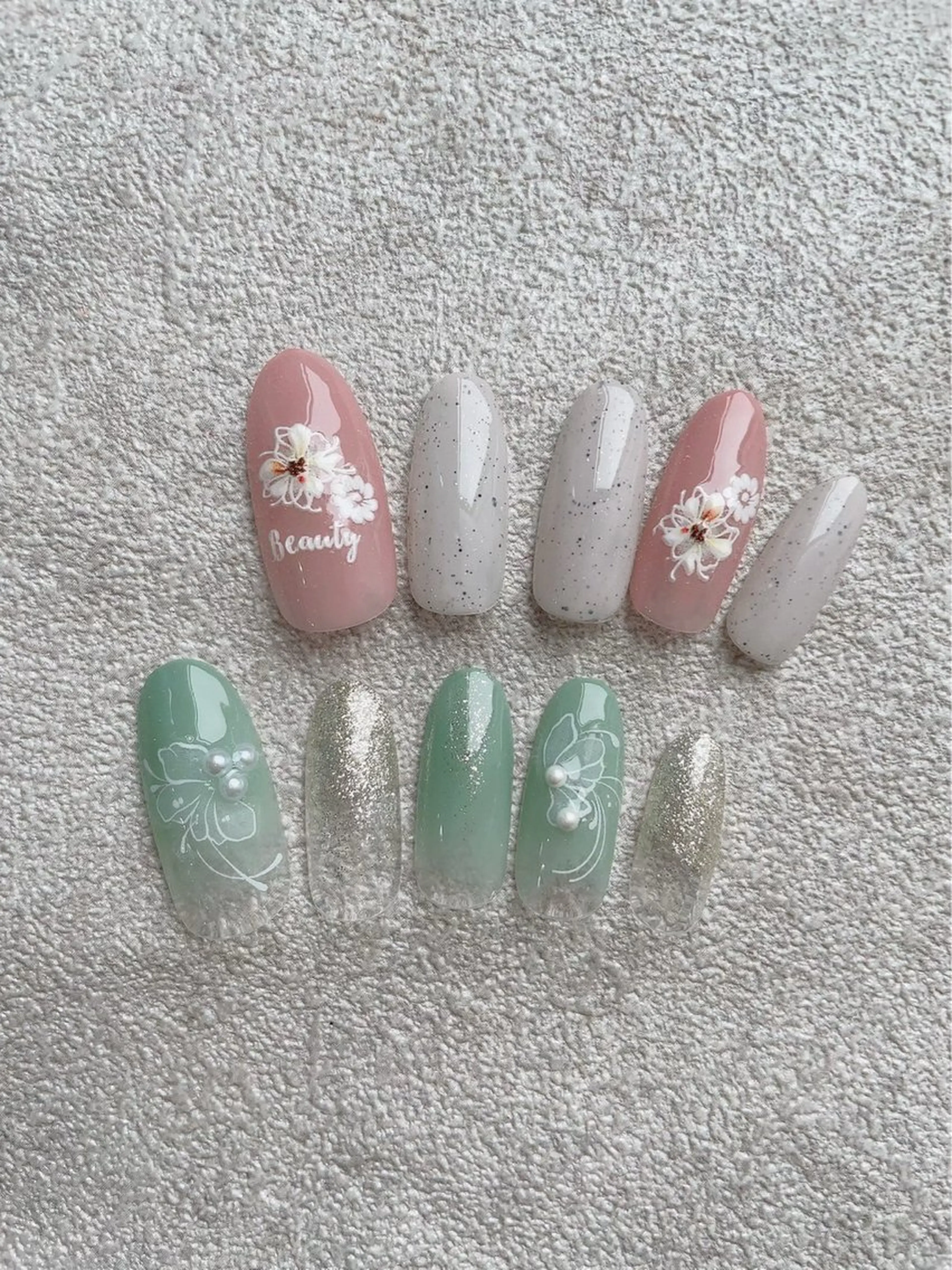 ネイル H Yukiのネイルデザイン