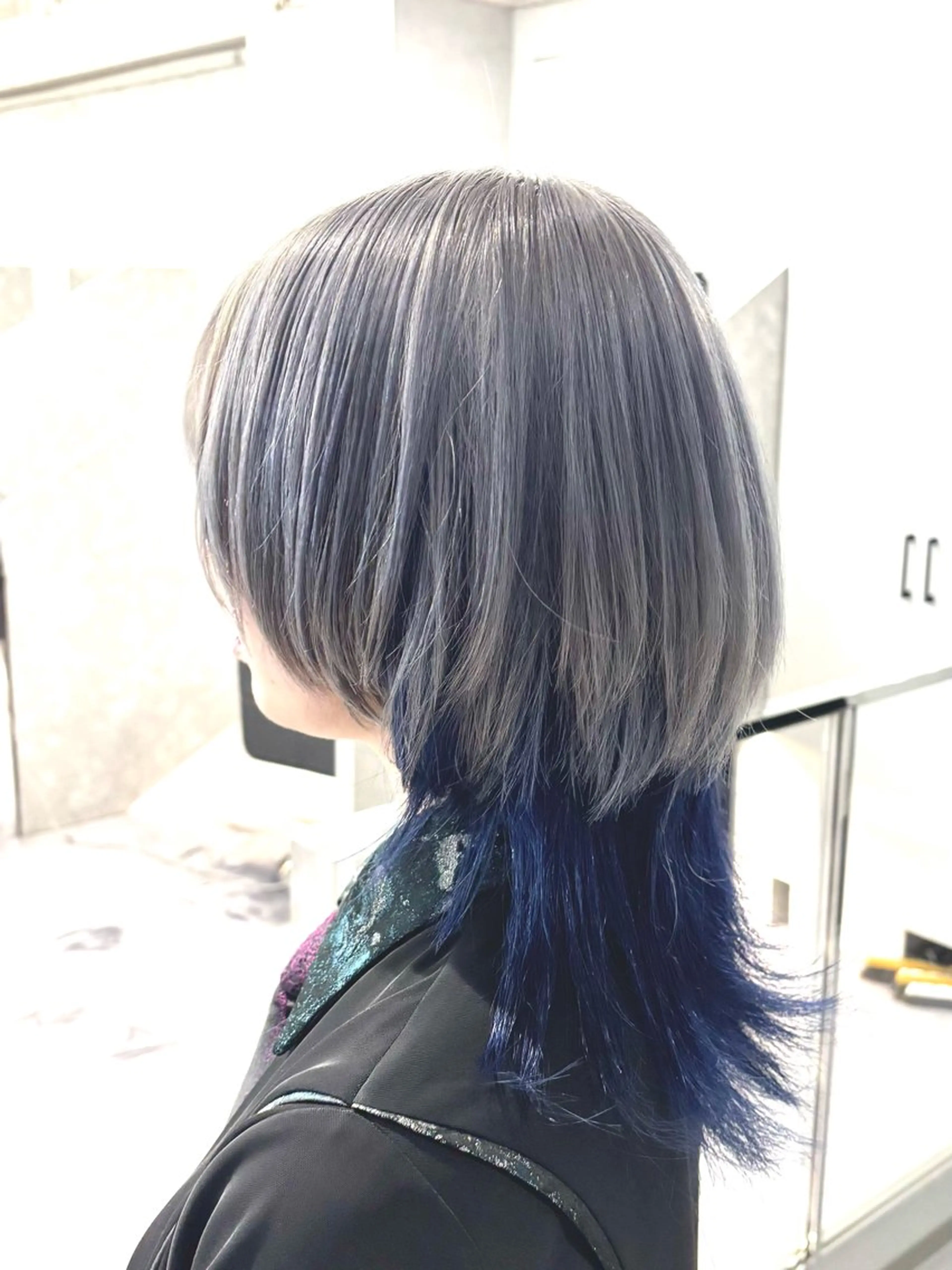 ミディアム カラー ブリーチ ブルーカラー シルバー カット ヘアカラー ハイトーン/デザイン 💎Shoseiのヘアスタイル