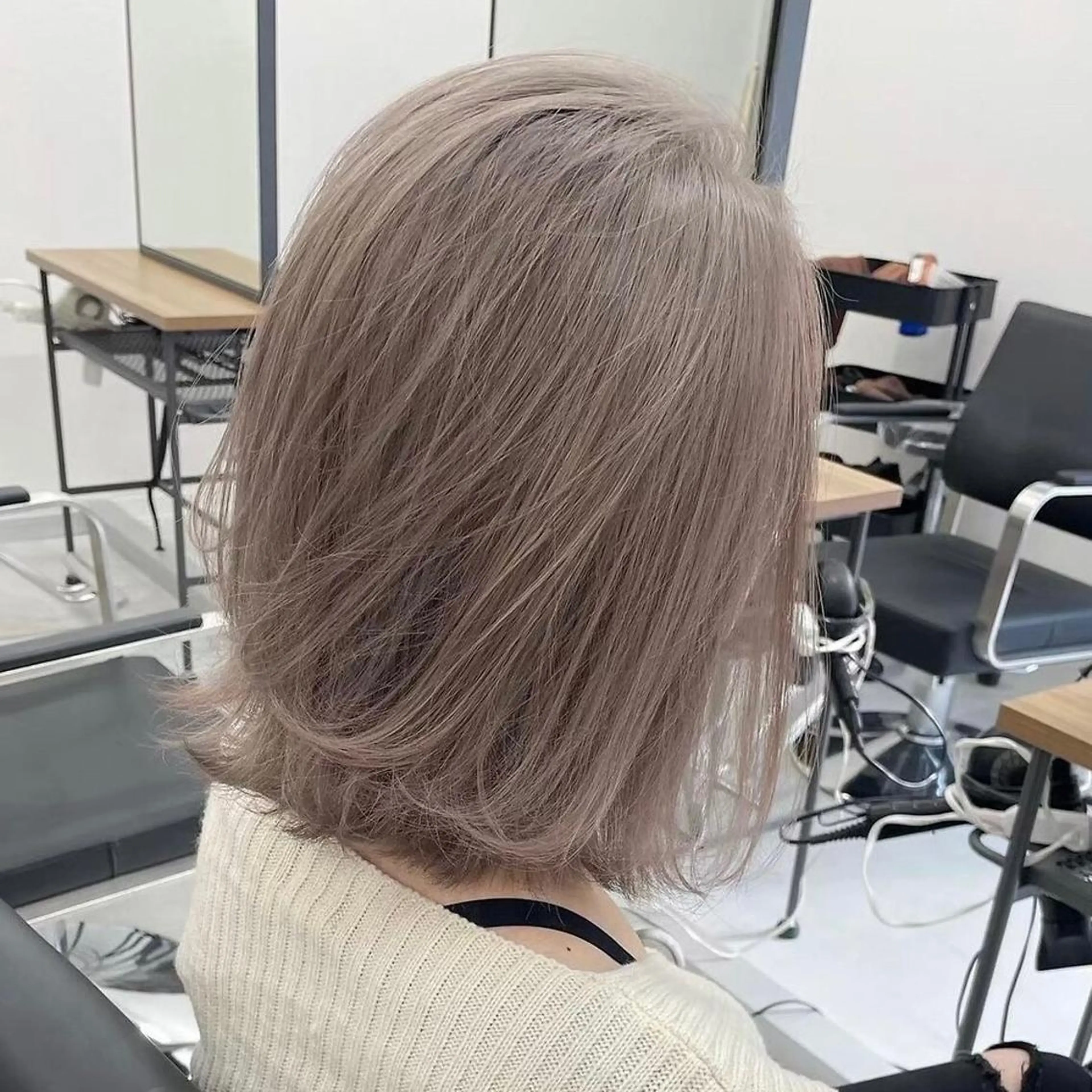 ミディアム 韓国風カラー ボブ 外国人風カラー ハイライト 髪質改善 江坂エリア最安値◎ ブリーチ*土田のヘアスタイル