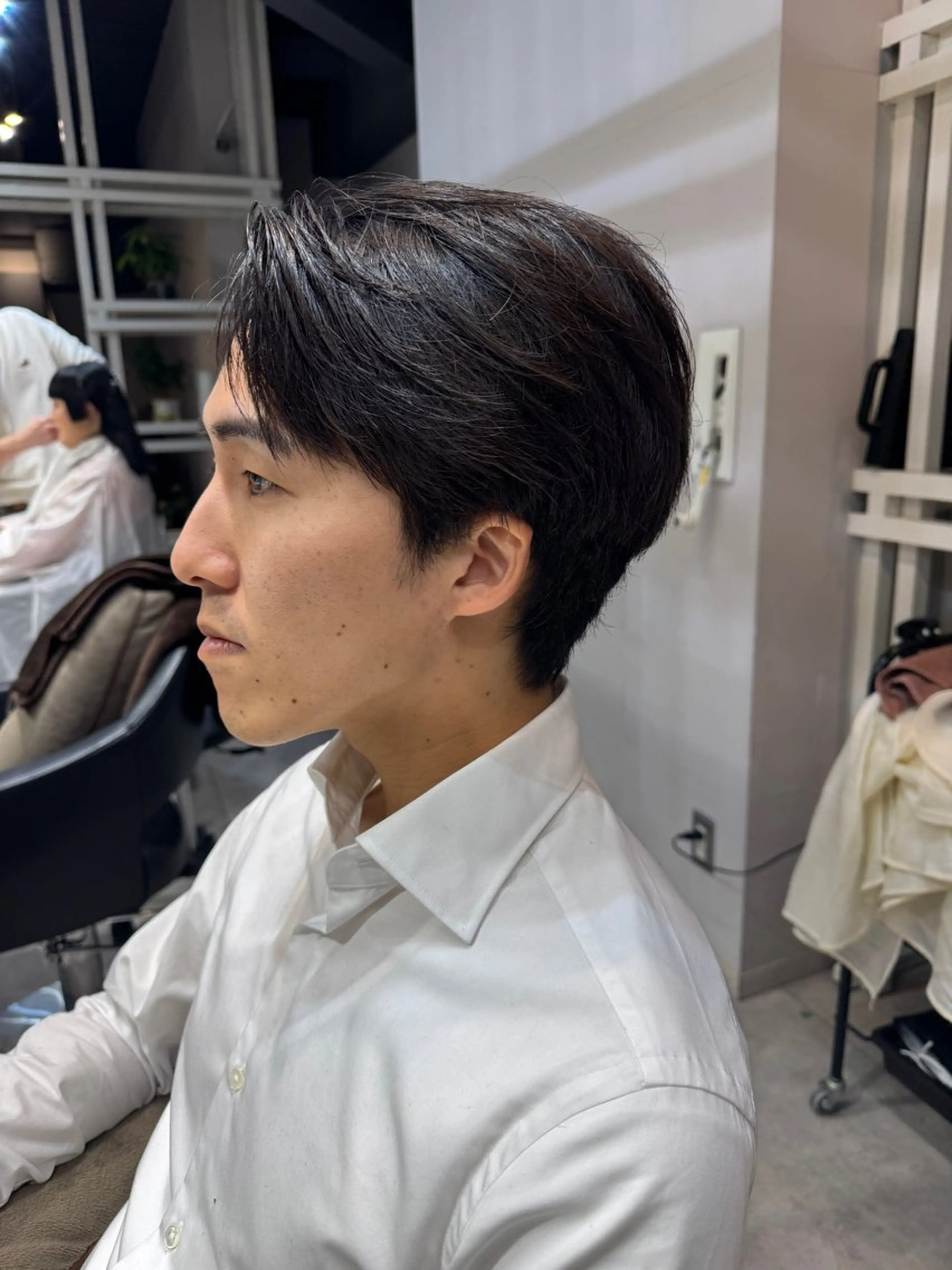 ミディアム メンズ センターパート カット ヘッドスパ 似合う髪型が 分からない方へのヘアスタイル