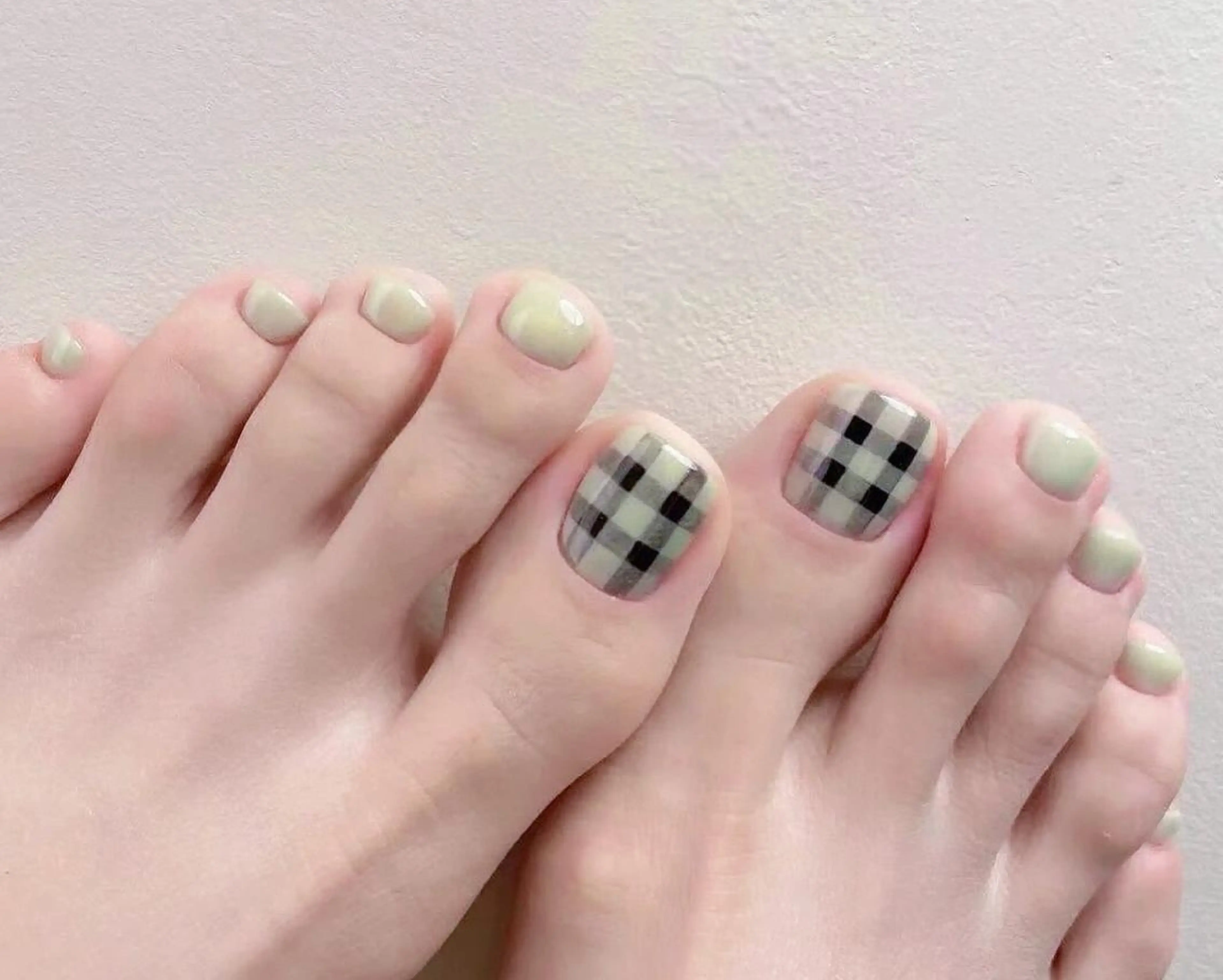 ネイル フットネイル MoonNail ユリ🌸のネイルデザイン
