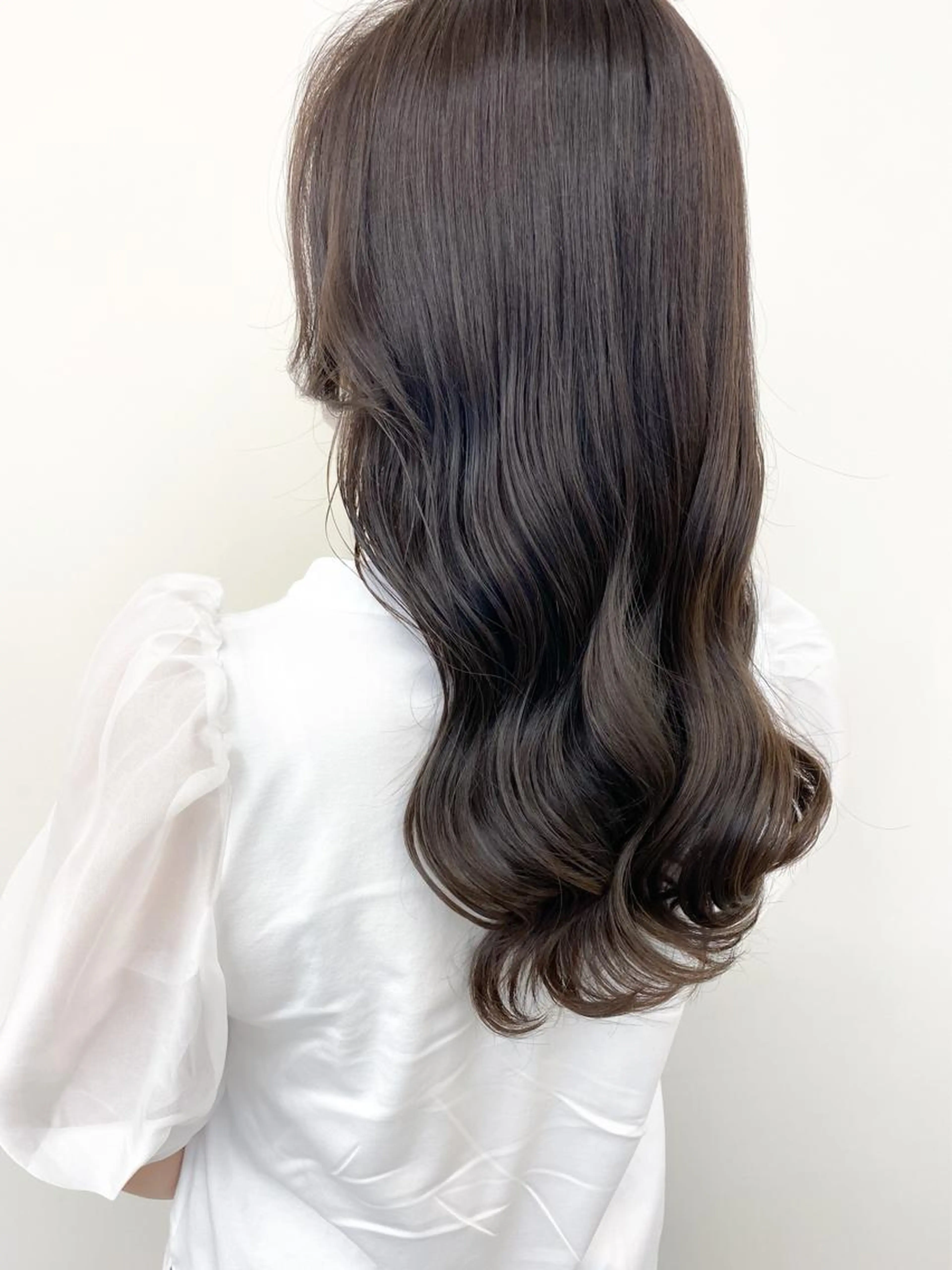 ❤️URBANご来店新規&2回目の方❤️【ハイ透明感カラー】カット＋イルミナ/アディクシー/etc/＋極潤トリートメントの写真