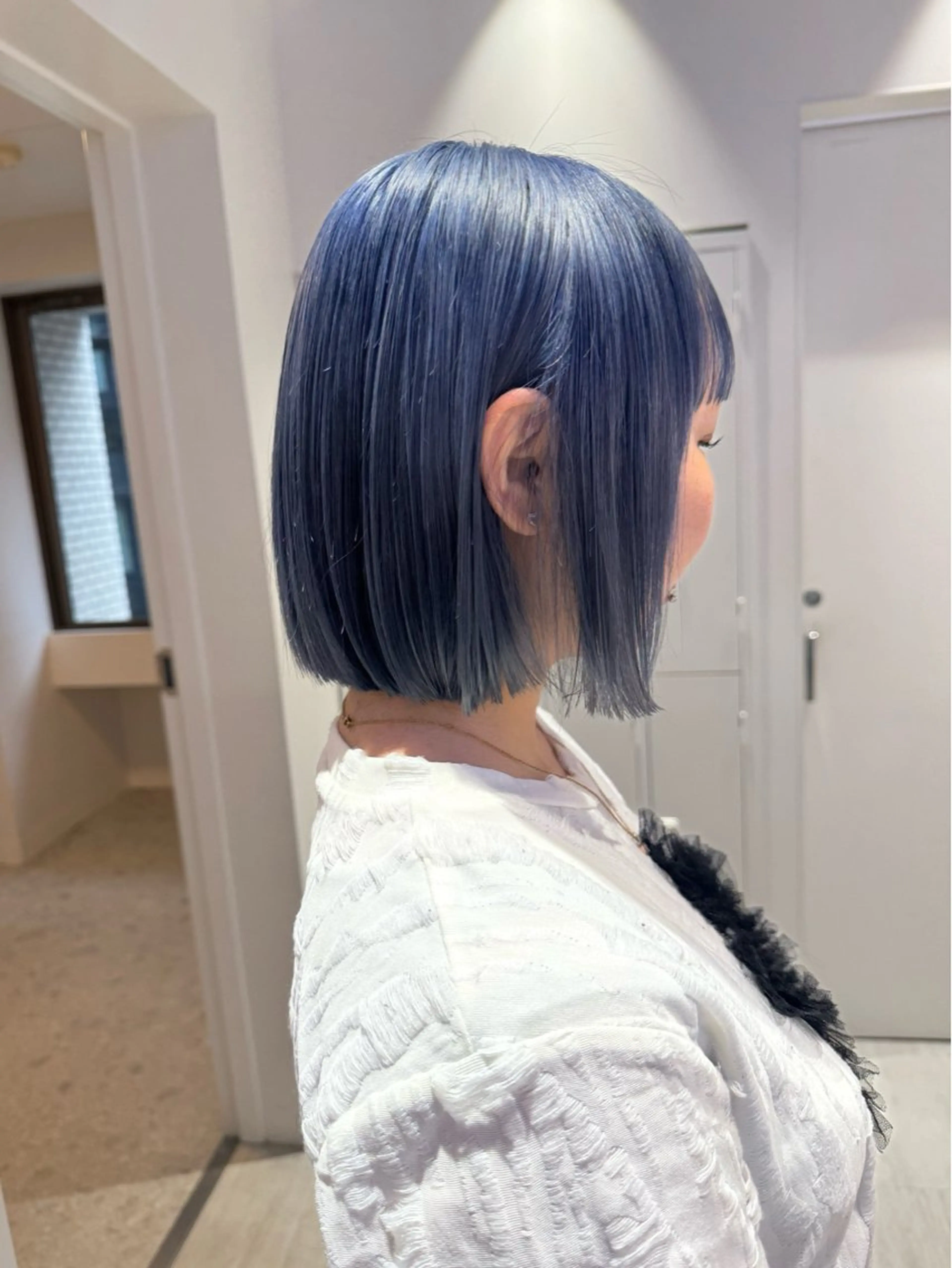 ショート カラー ボブ ヘアカラー トリートメント Ami/艶カラー/ レイヤー/ハイトーンのヘアスタイル