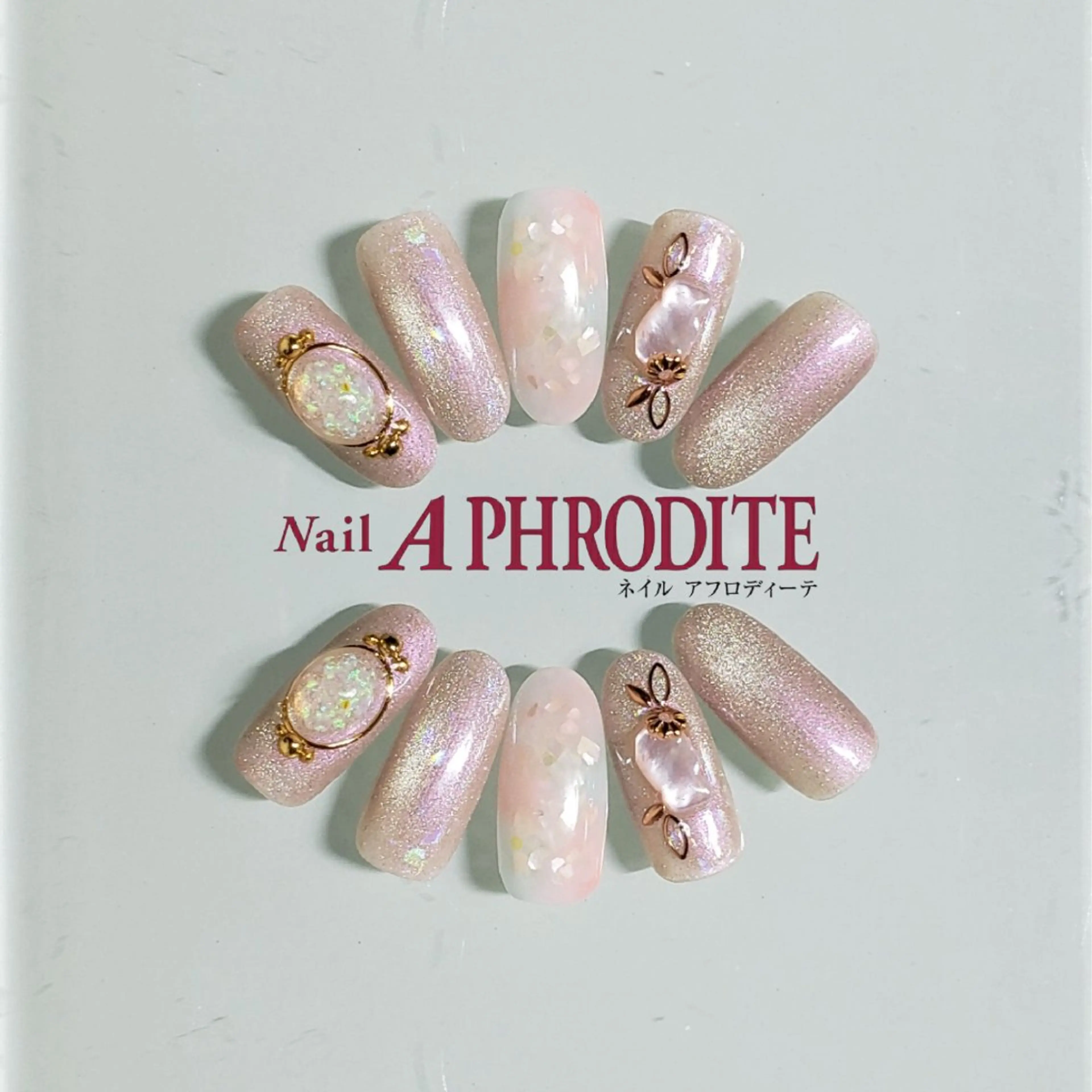 ネイル ジェルネイル ニュアンスネイル スカルプネイル ソフトジェル ネイルチップ ハンドネイル Nail  Aphroditeのネイルデザイン